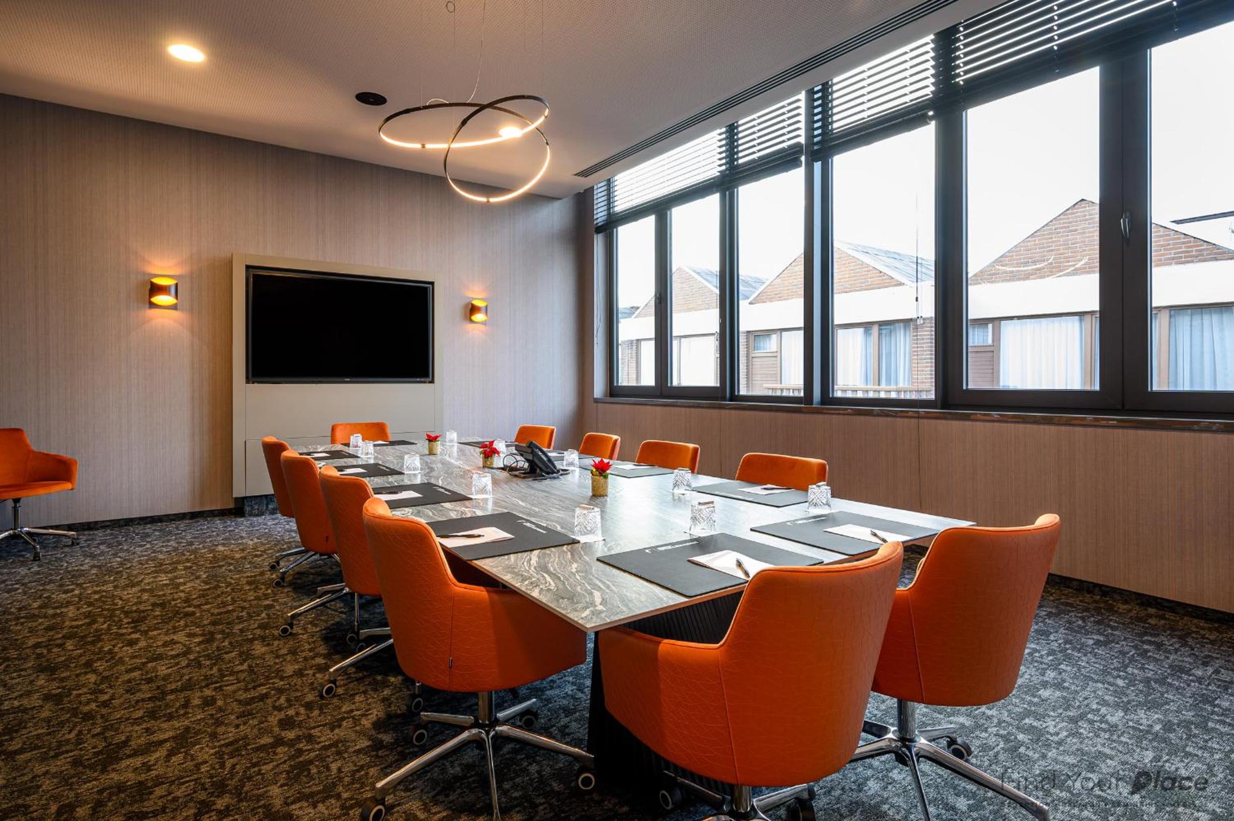 Hotel Restaurant Van Der Valk Nivelles-Sud - Image 1