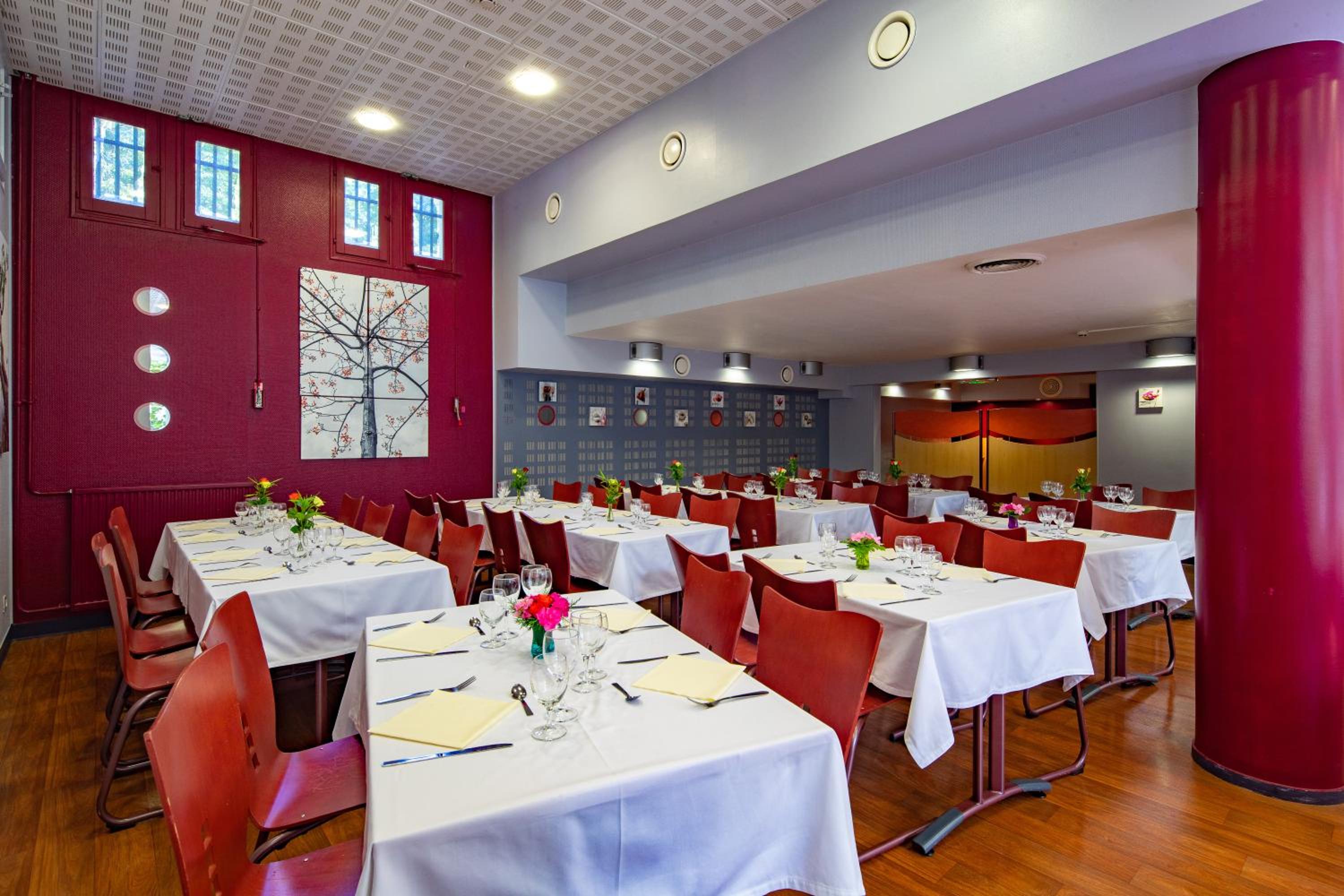 restaurant
