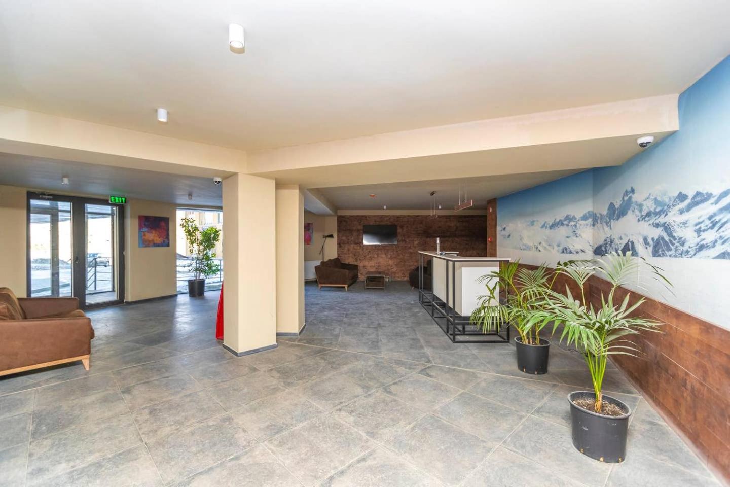 Wehost Apartment with Balcony