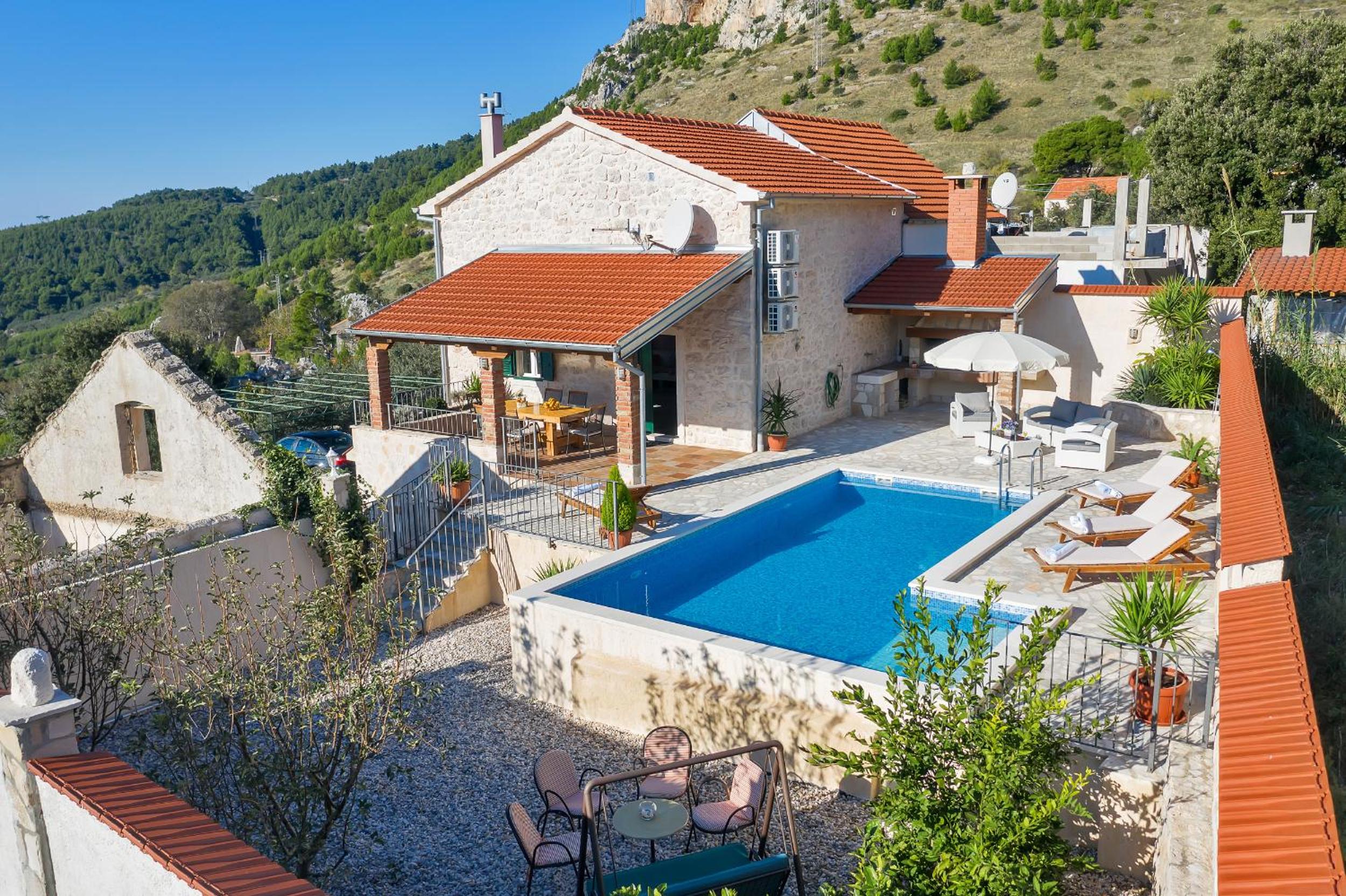 Holiday home Mia