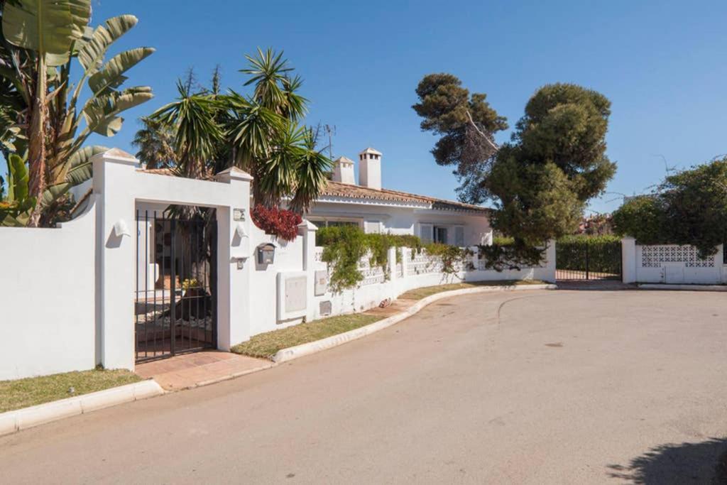 Charming 4bedroom Villa in Los Monteros Beach view 3