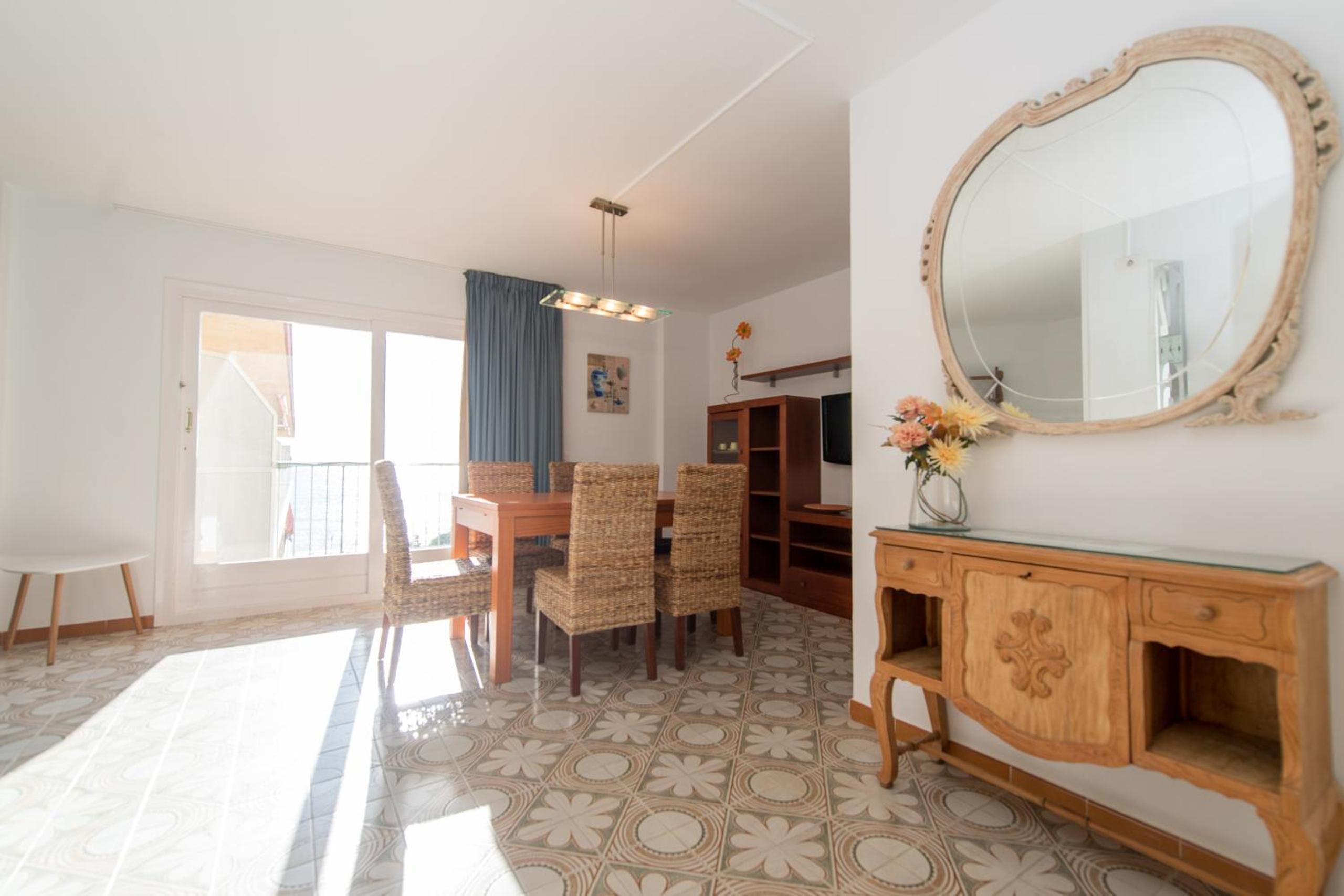 HomeHolidaysRentals Bonte view 5