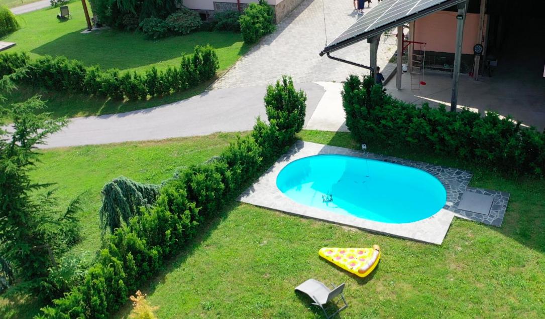 Farmhouse Lipoglav