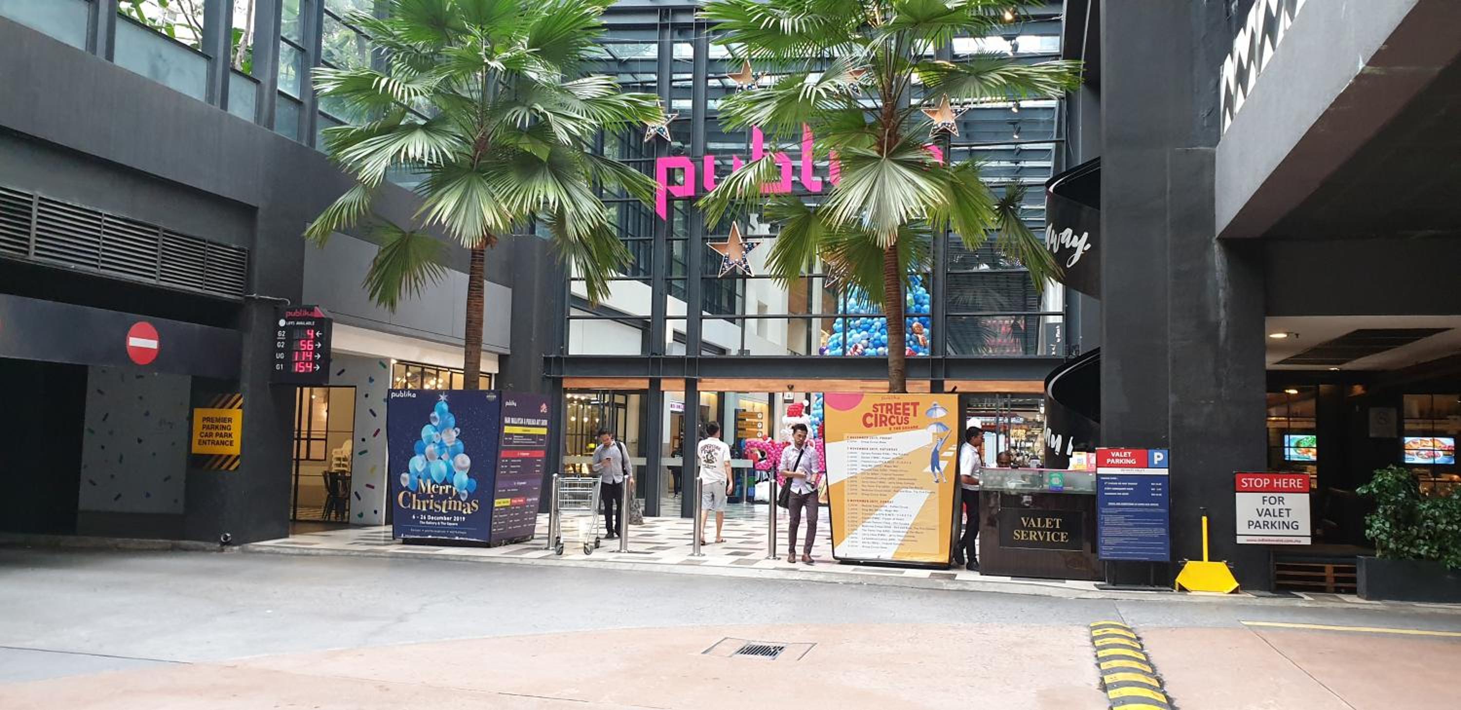 1room Publika