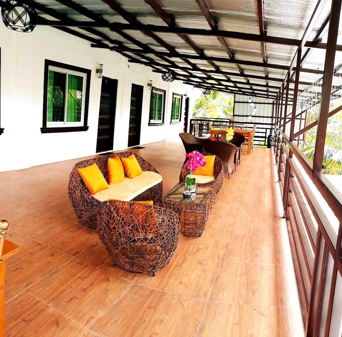 balcony