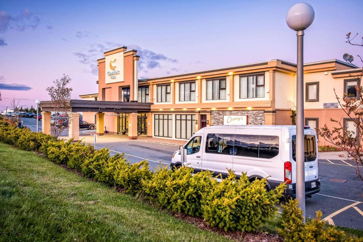 Comfort Hotel Airport - Image 1