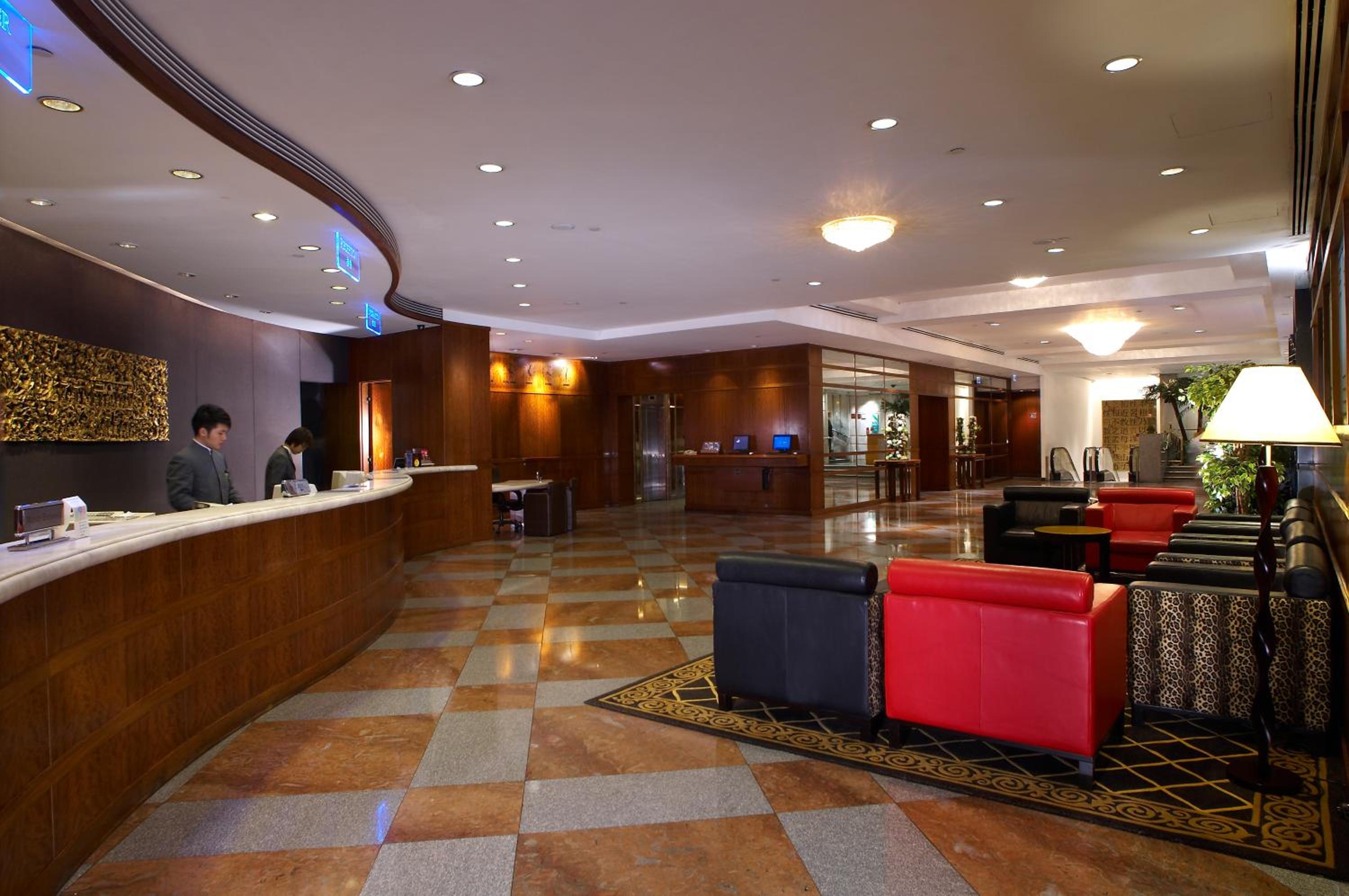 Metropark Hotel Kowloon - Image 5