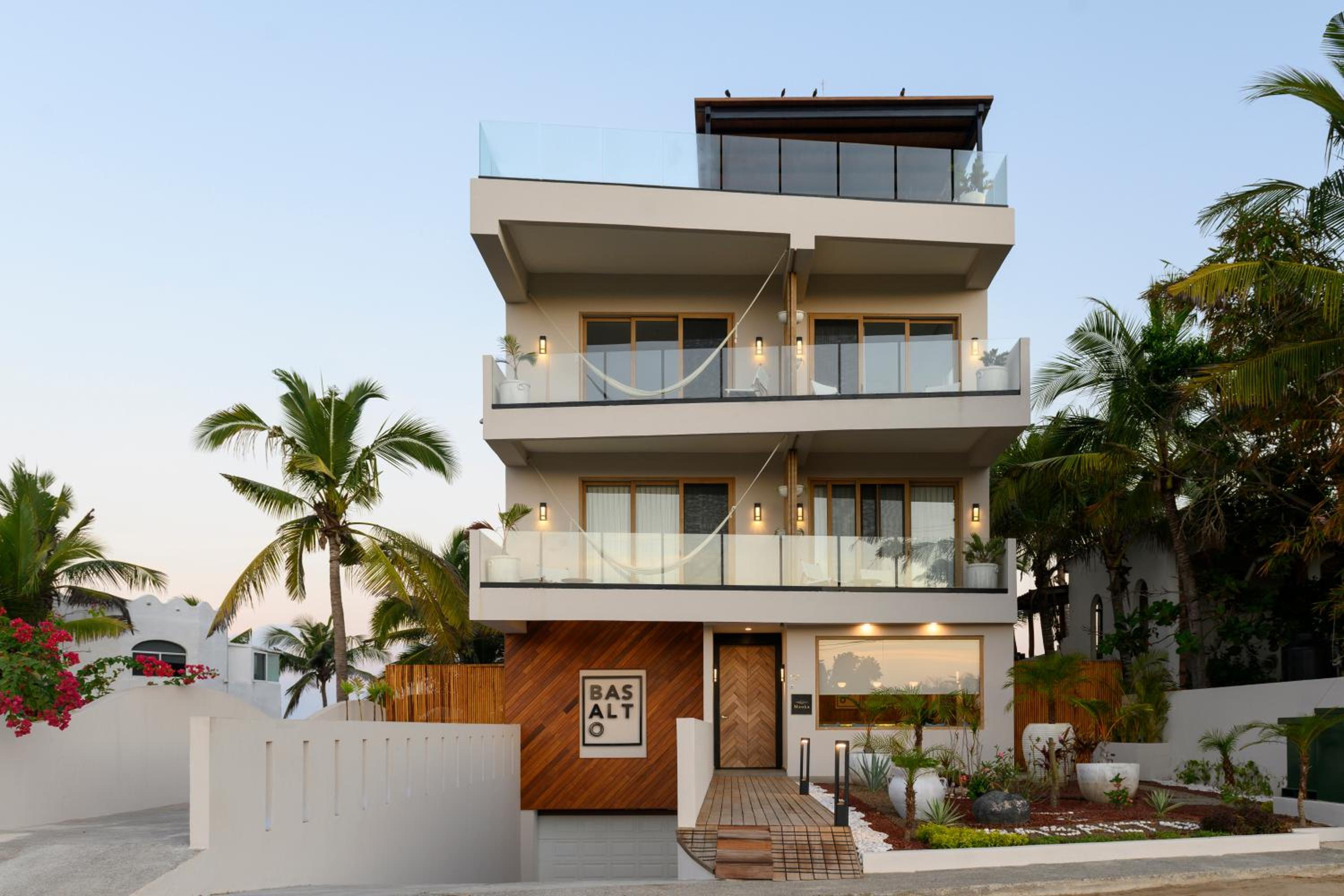 Hotel Basalto - Image 1