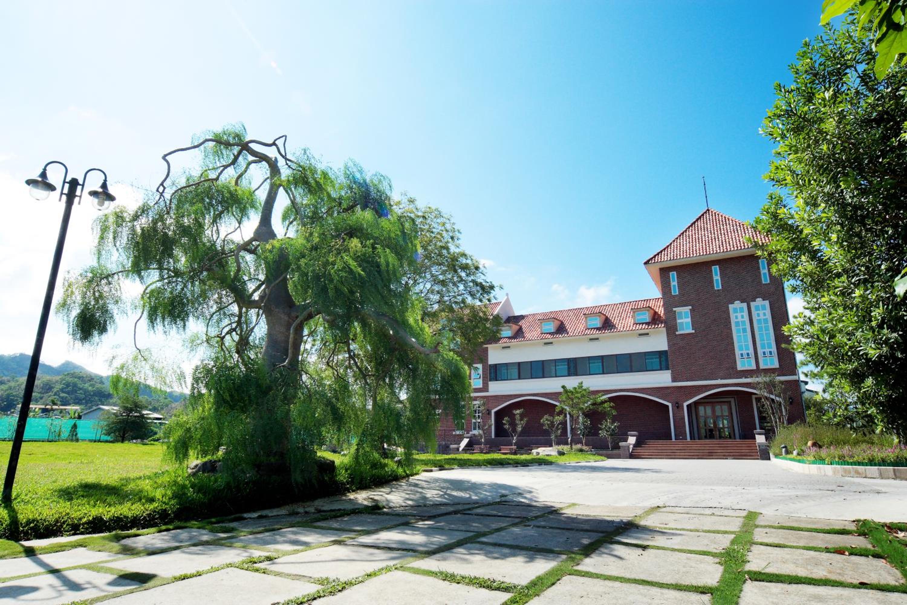 Schokolake Country House