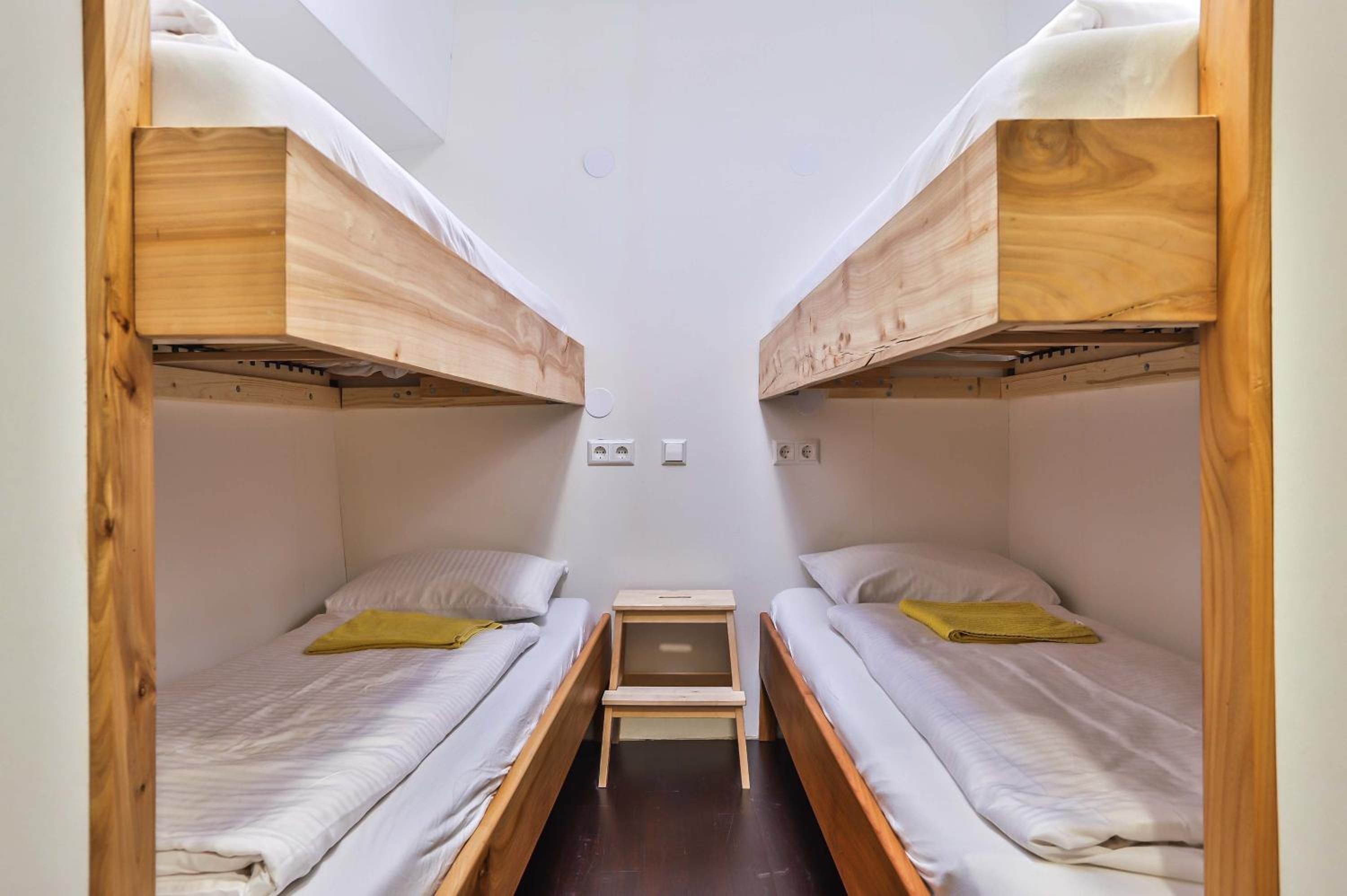 Hotelschip Amsterdam City, in de zomer én de winter!
