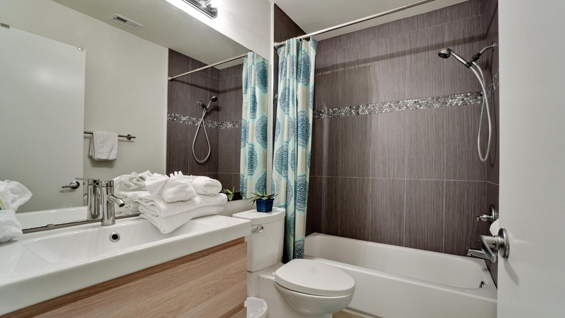 Shorewalk Vacation Villa - Property Image 12