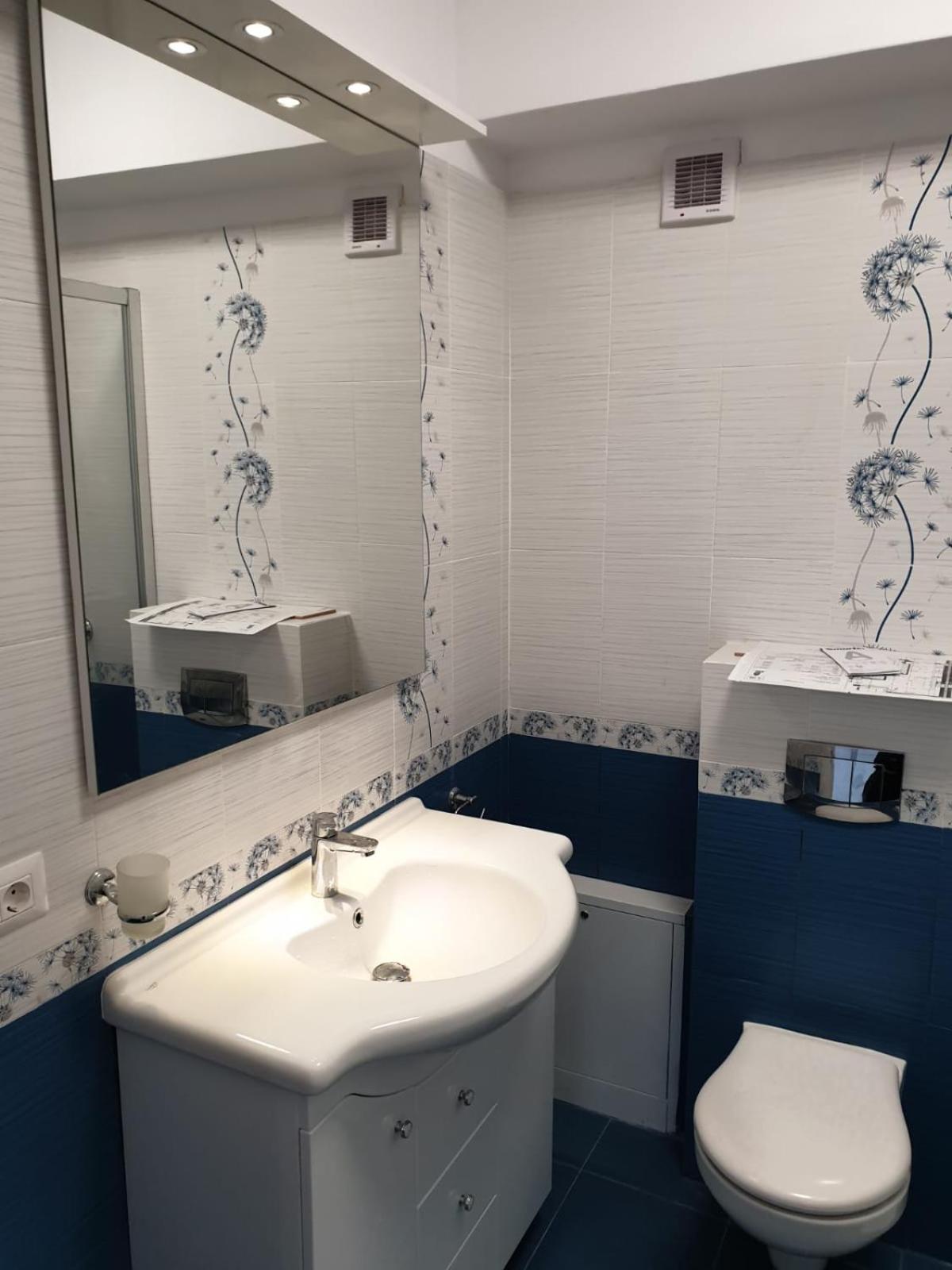 Topaz Central Apartment view 3