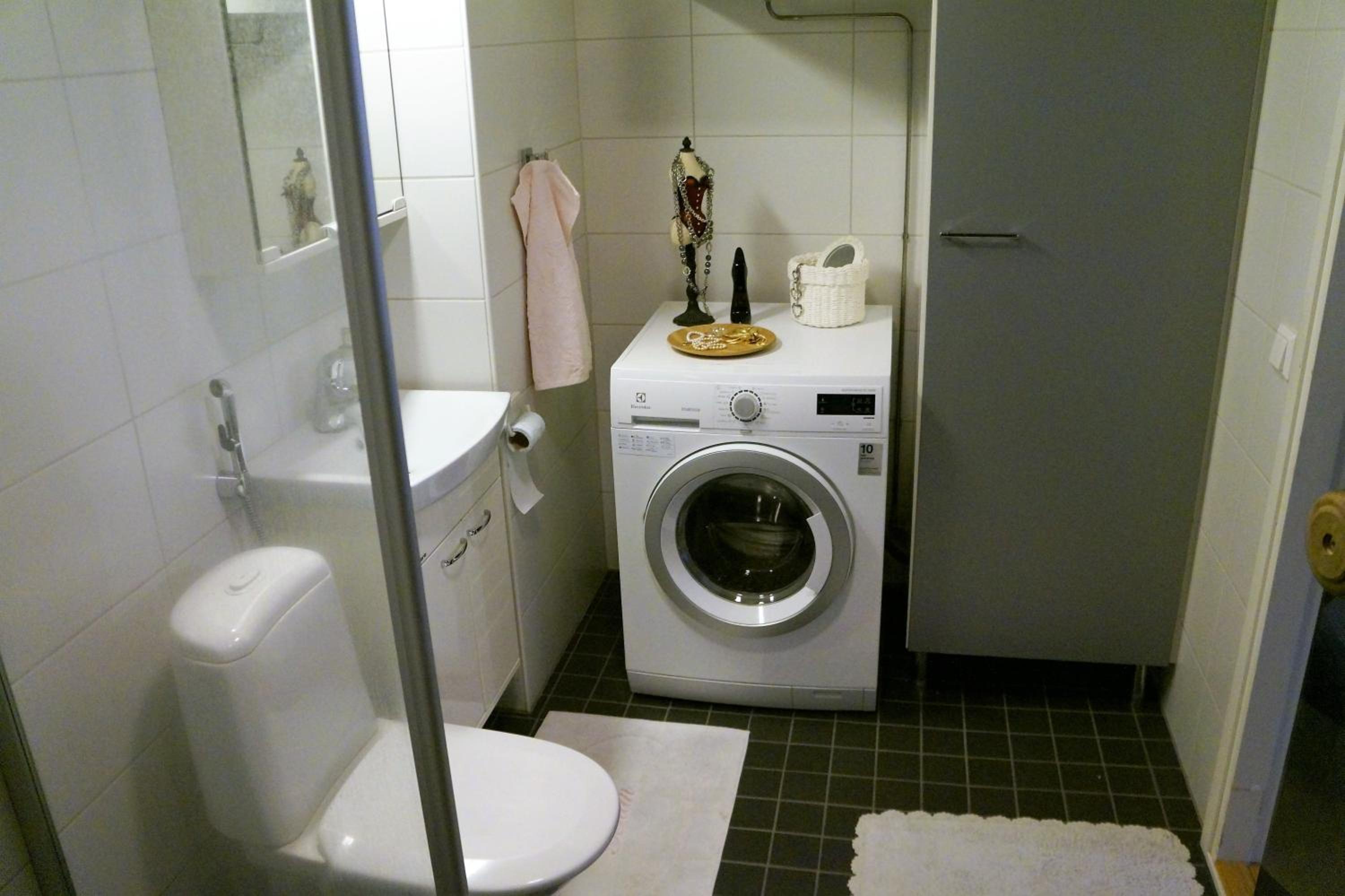 Photo 9