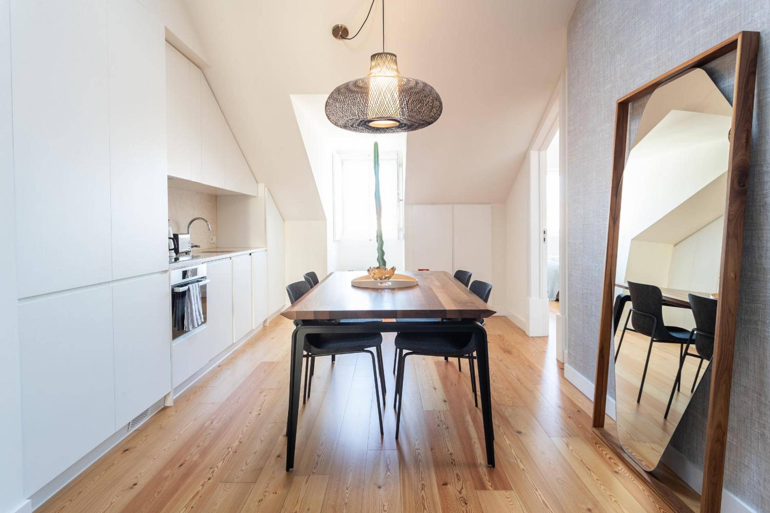 FLH Martim Moniz Trendy Flat view 4