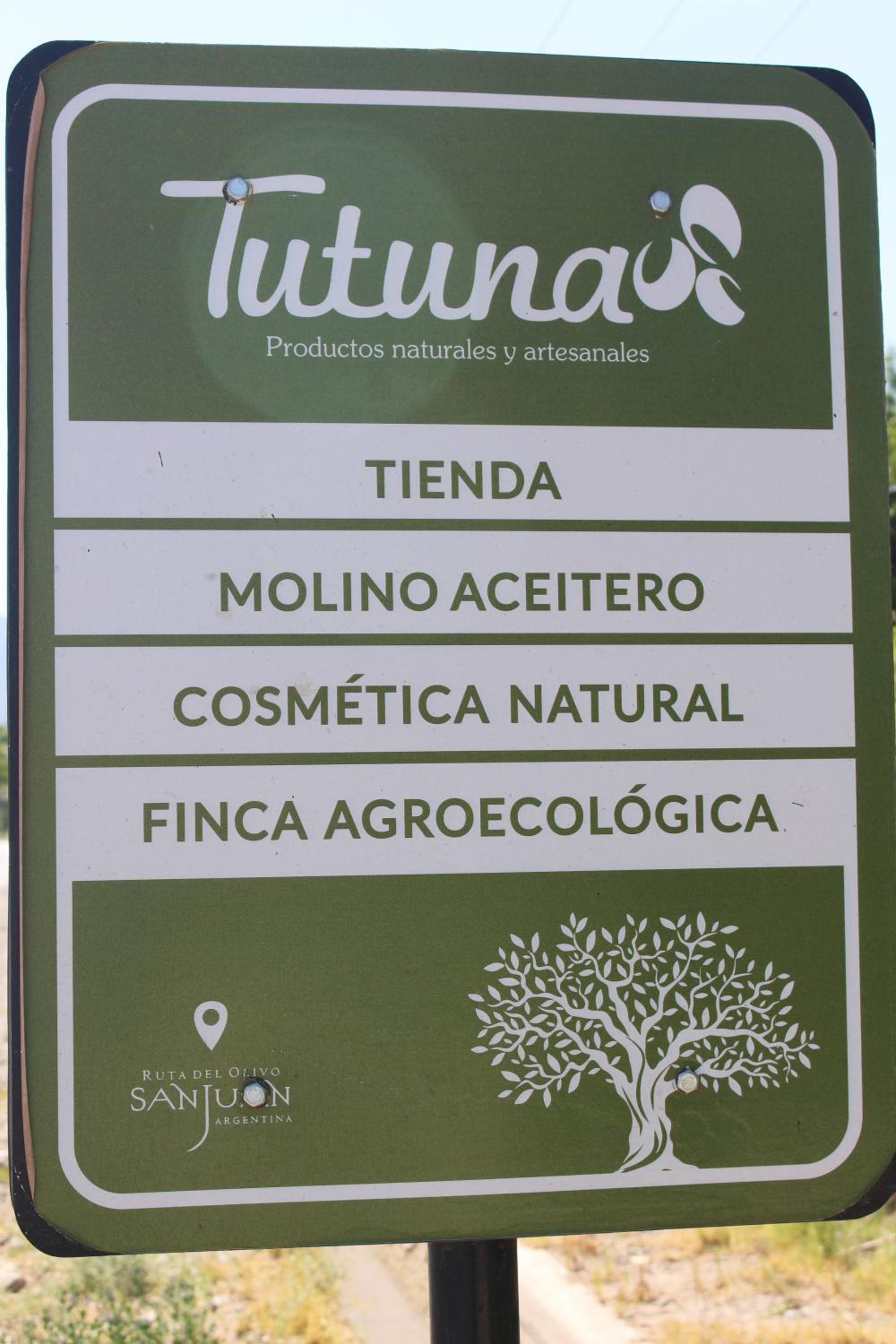 Cabaña en Olivar Centenario Agroecológico Tutuna