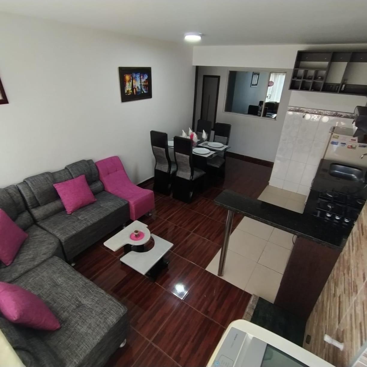 Apartamento amoblado a excelente precio view 2