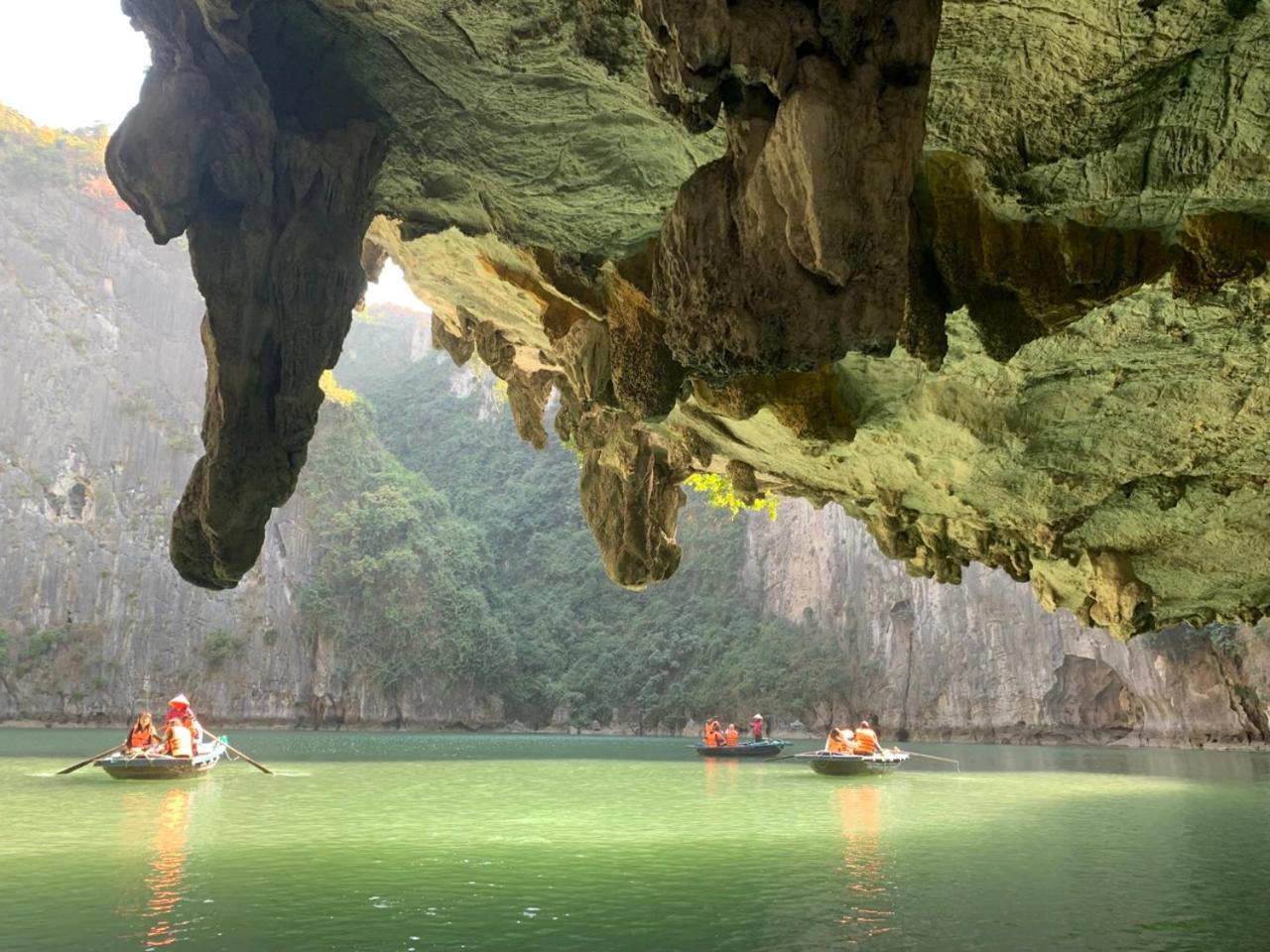 Asahi Luxstay - Halong Bayview 2Br Apartment view 4