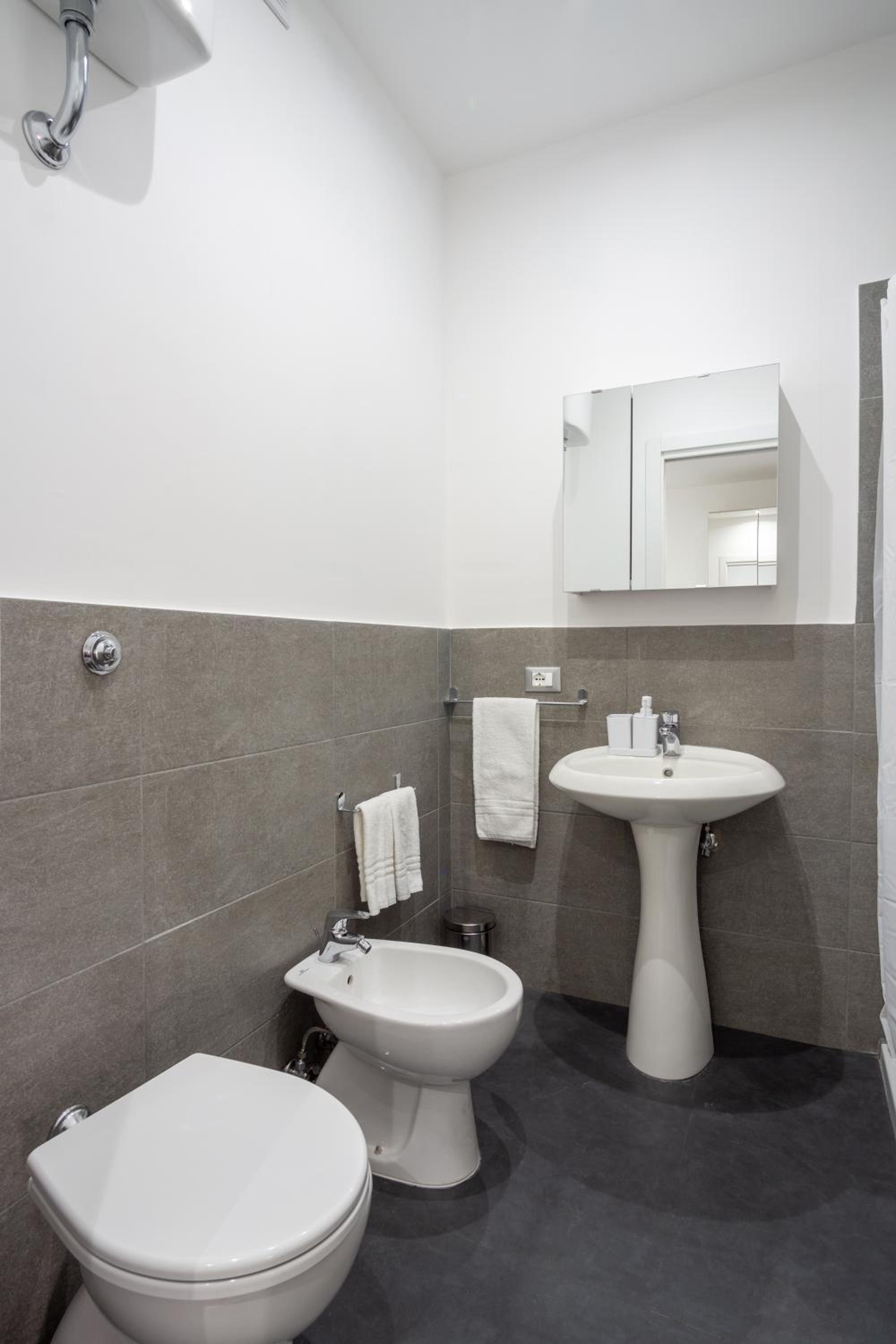 Napolidays Toledo Apartment By Dimorra