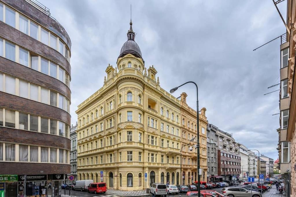Modern cozy apartment in central Prague
