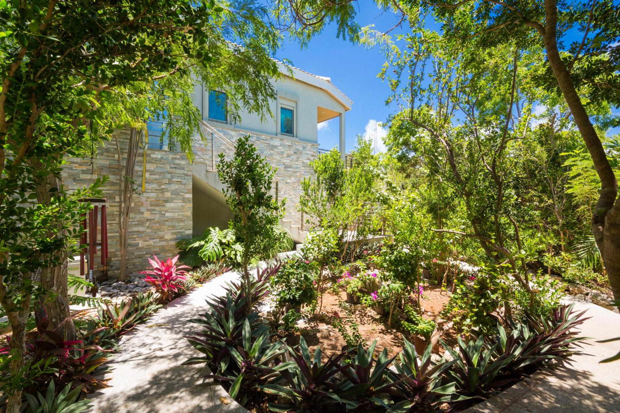 Hotel One ON Marlin Resort - Image 1