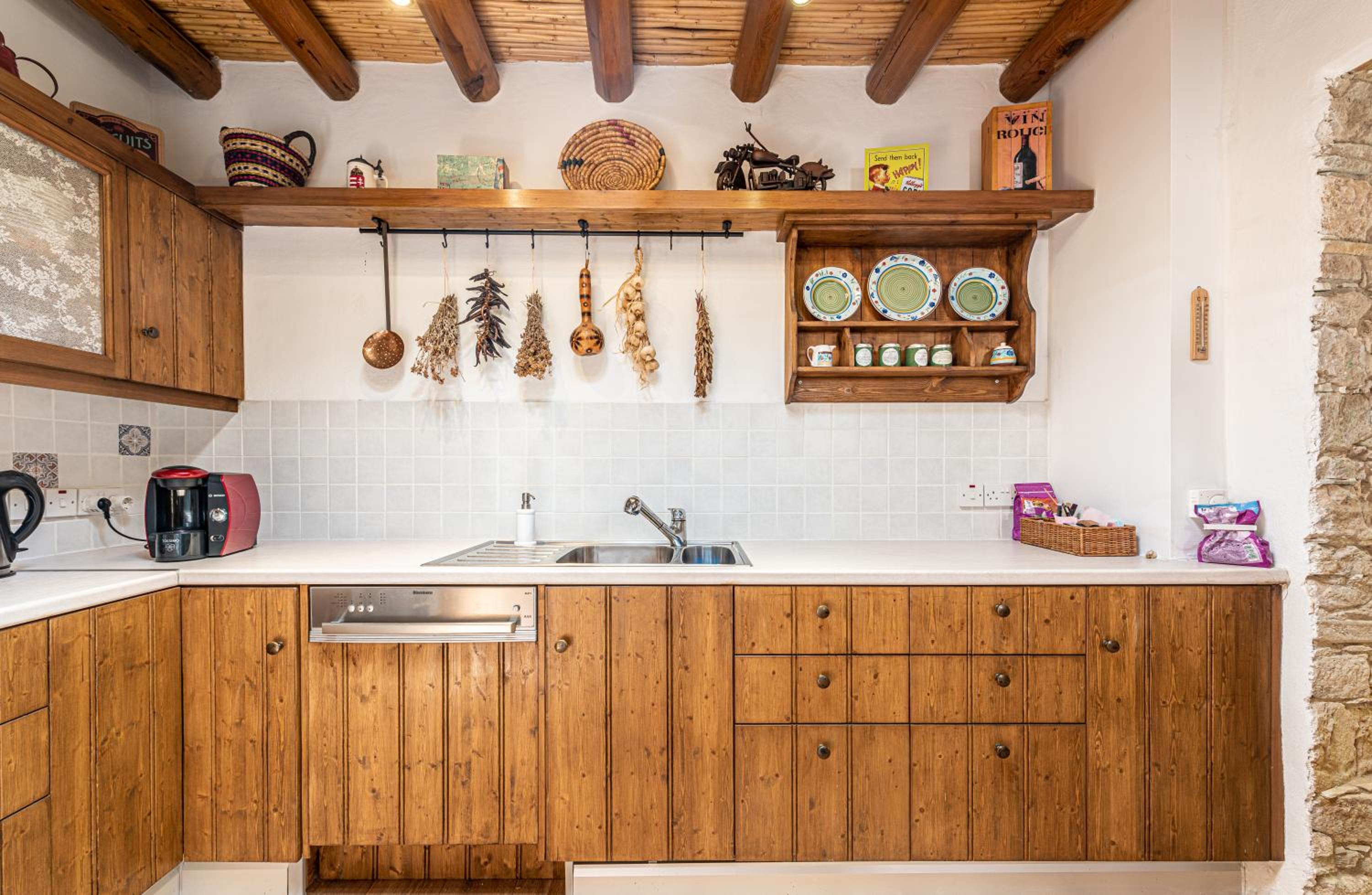 The Carob Tree Villa - Rustic Luxury Home With Access To Pool And Restaurant