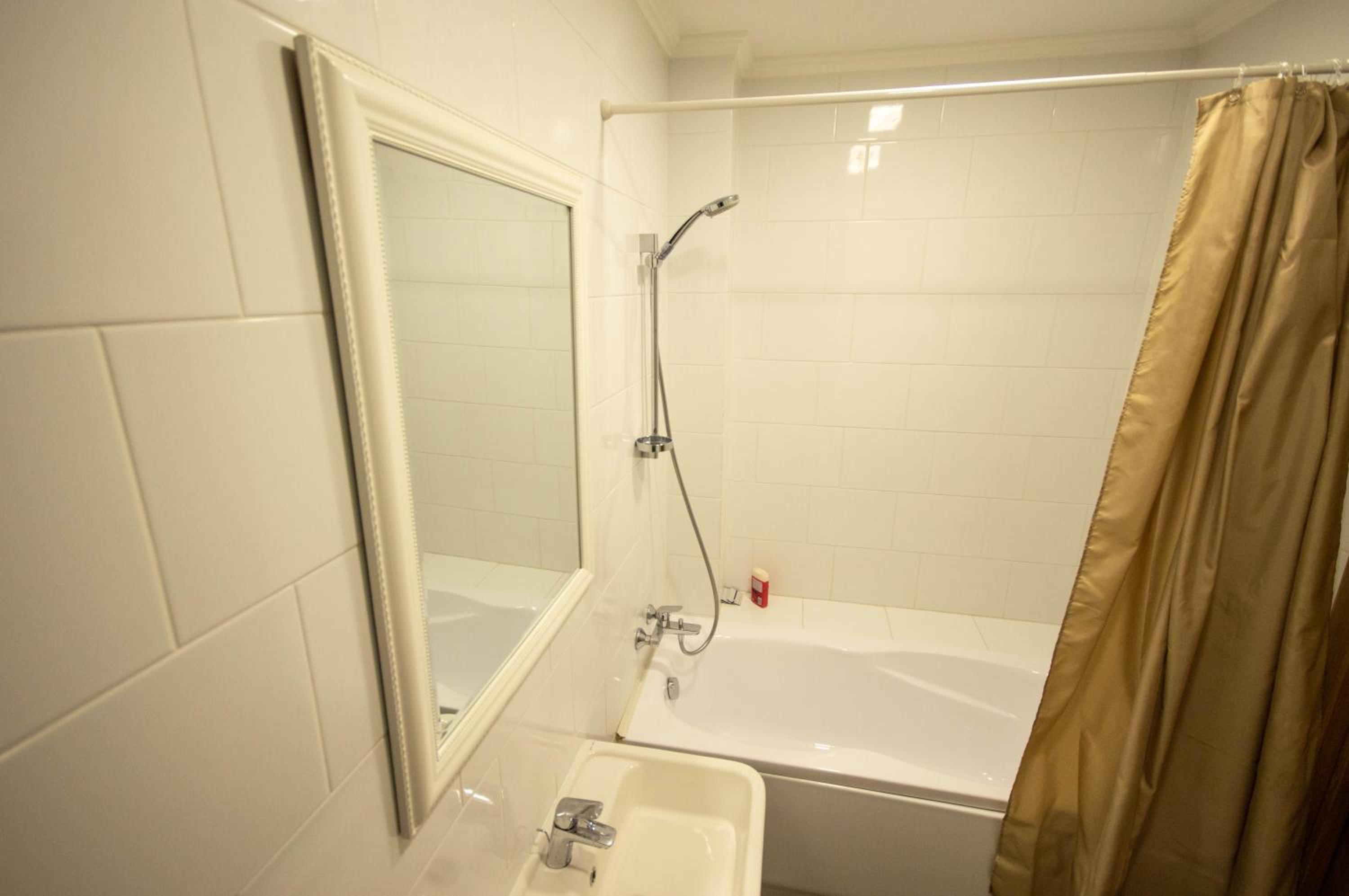 Kyiv Rouge Apartment