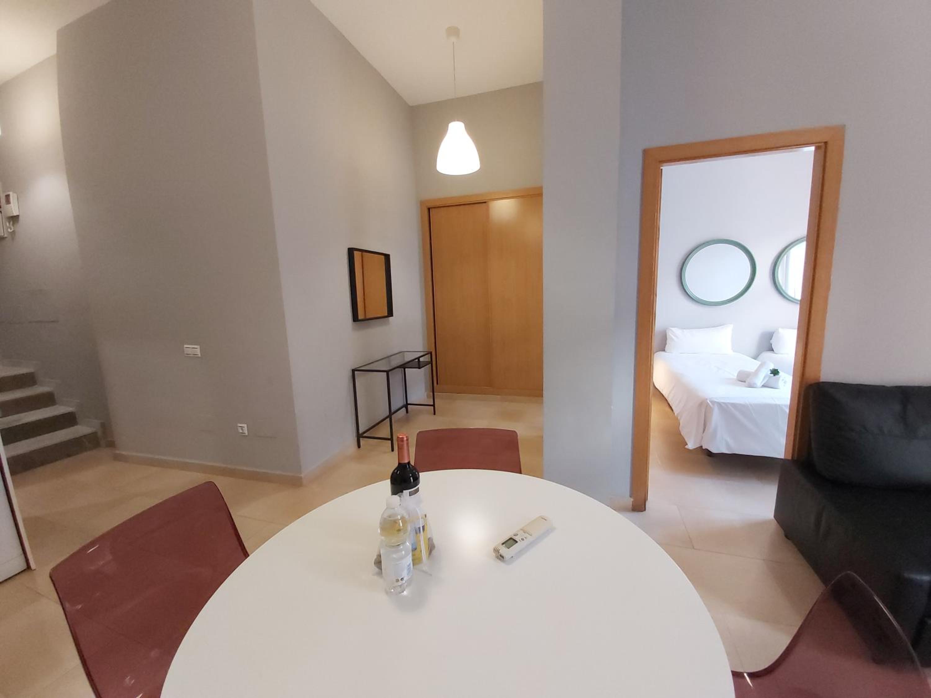 Del Parque Flats Central