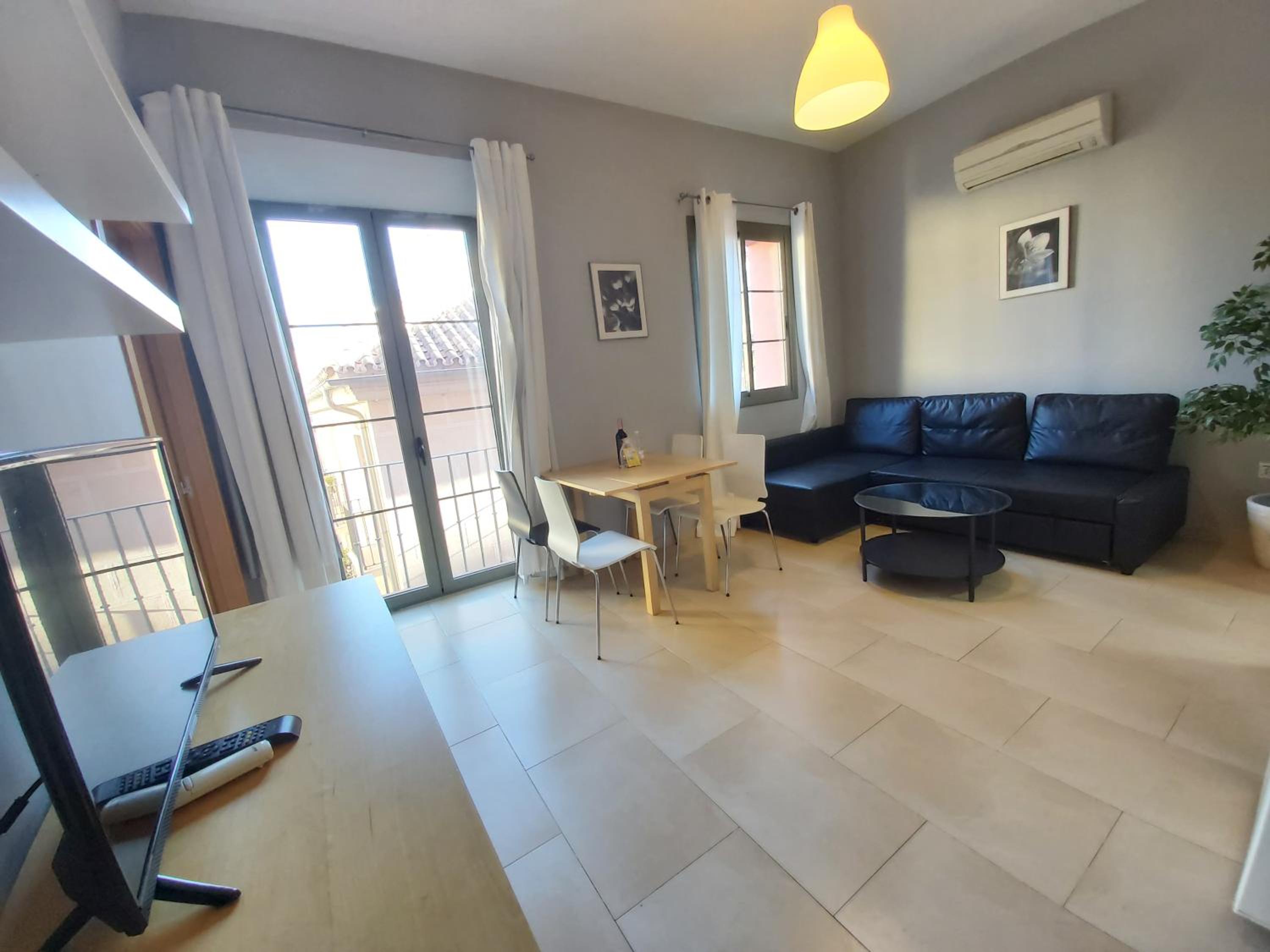 Del Parque Flats Central