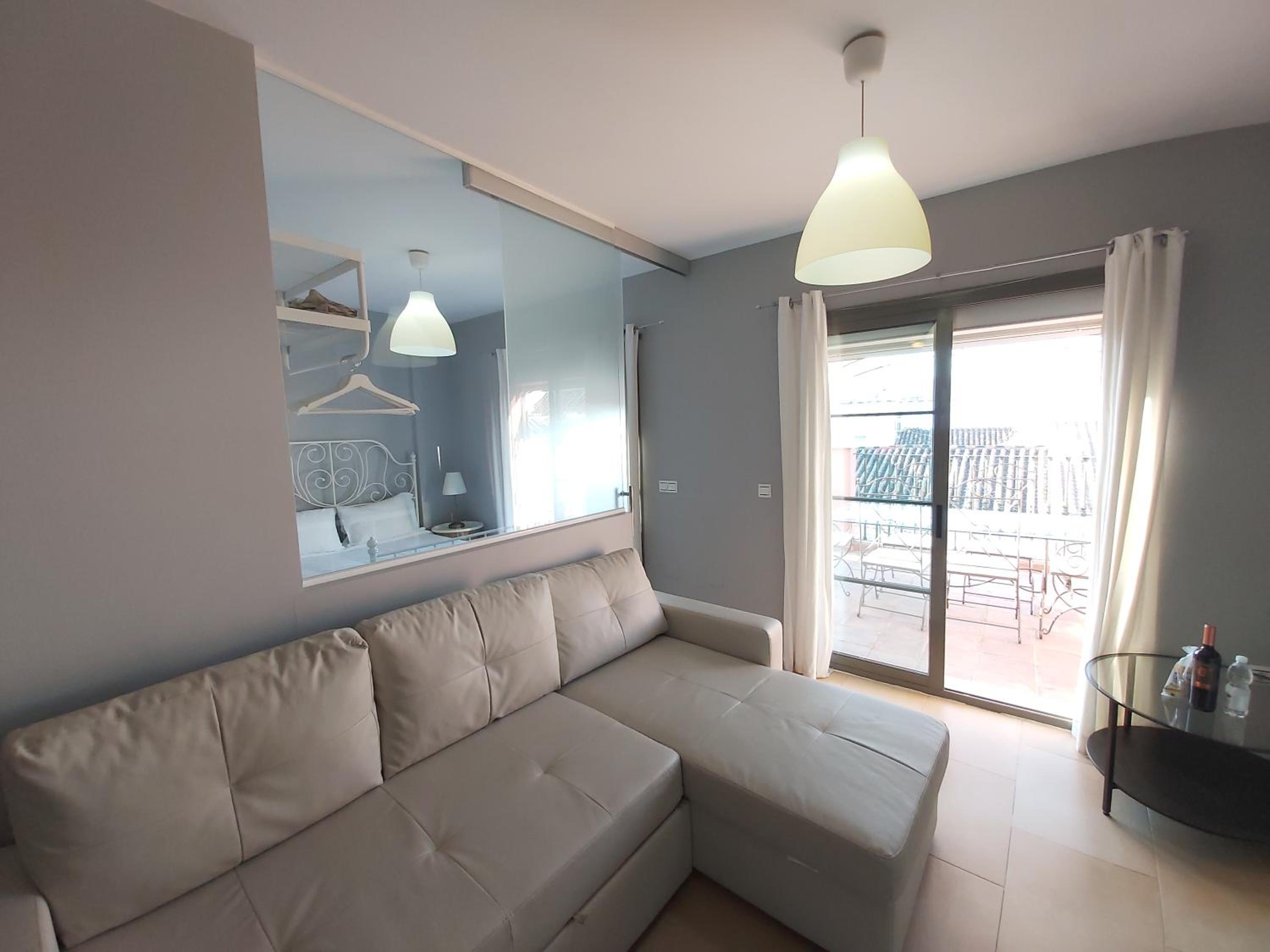 Del Parque Flats Central