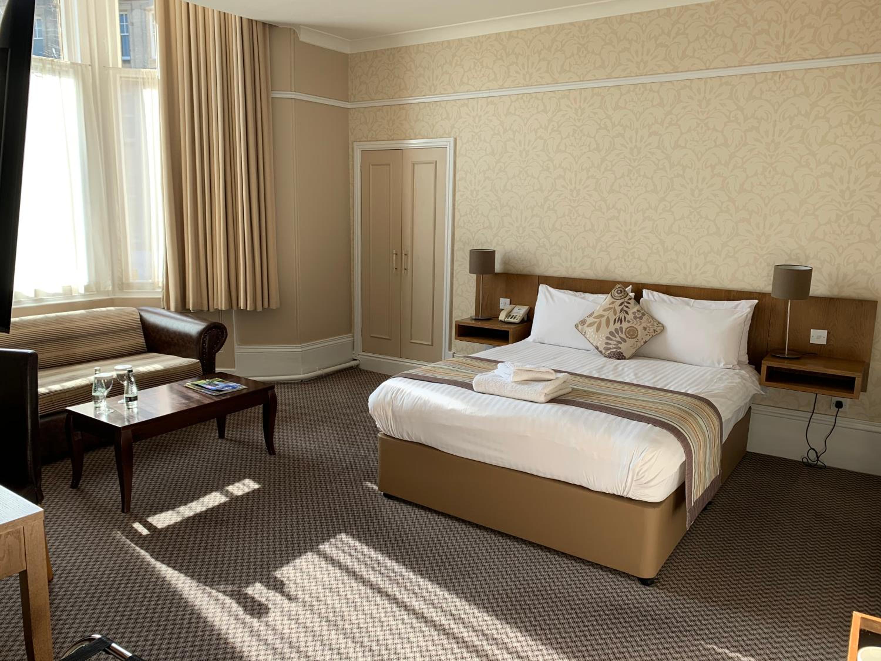 Harrogate Vacations - The Crown Hotel - Property Image 5