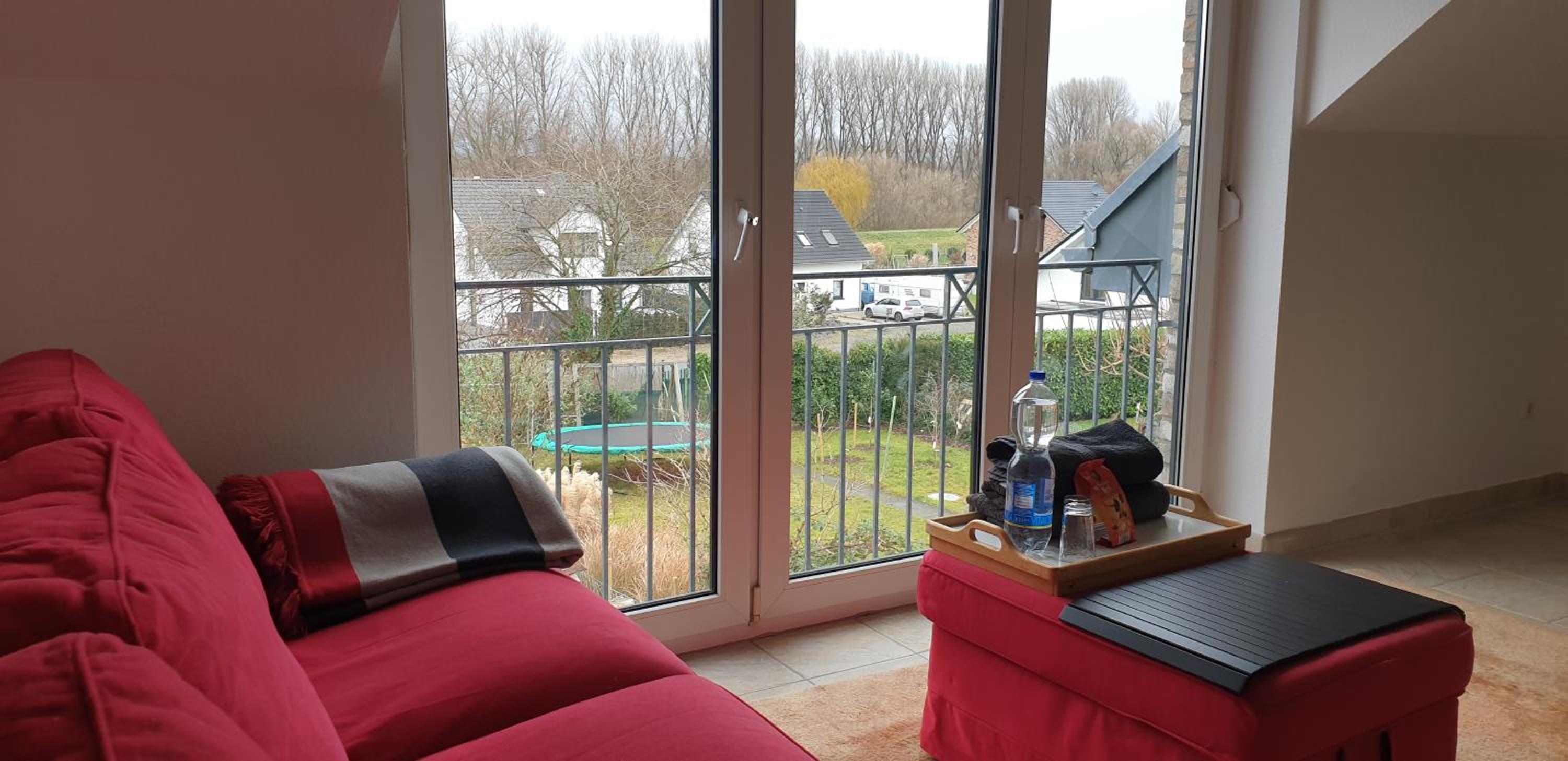 Schönste Lage am Rhein in unmittelbarer Stadtnähe, B & B