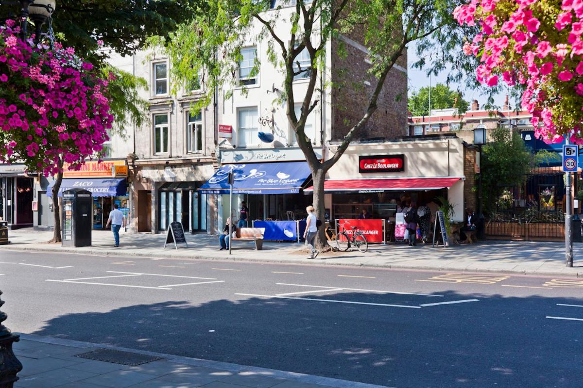Modernised Apartments 1 and 2 Bedrooms Option Terrace and Balcony High Street