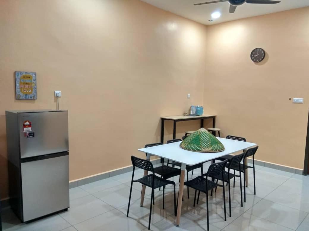 Shah Dangau Loqstaq Muslim Homestay photo 7