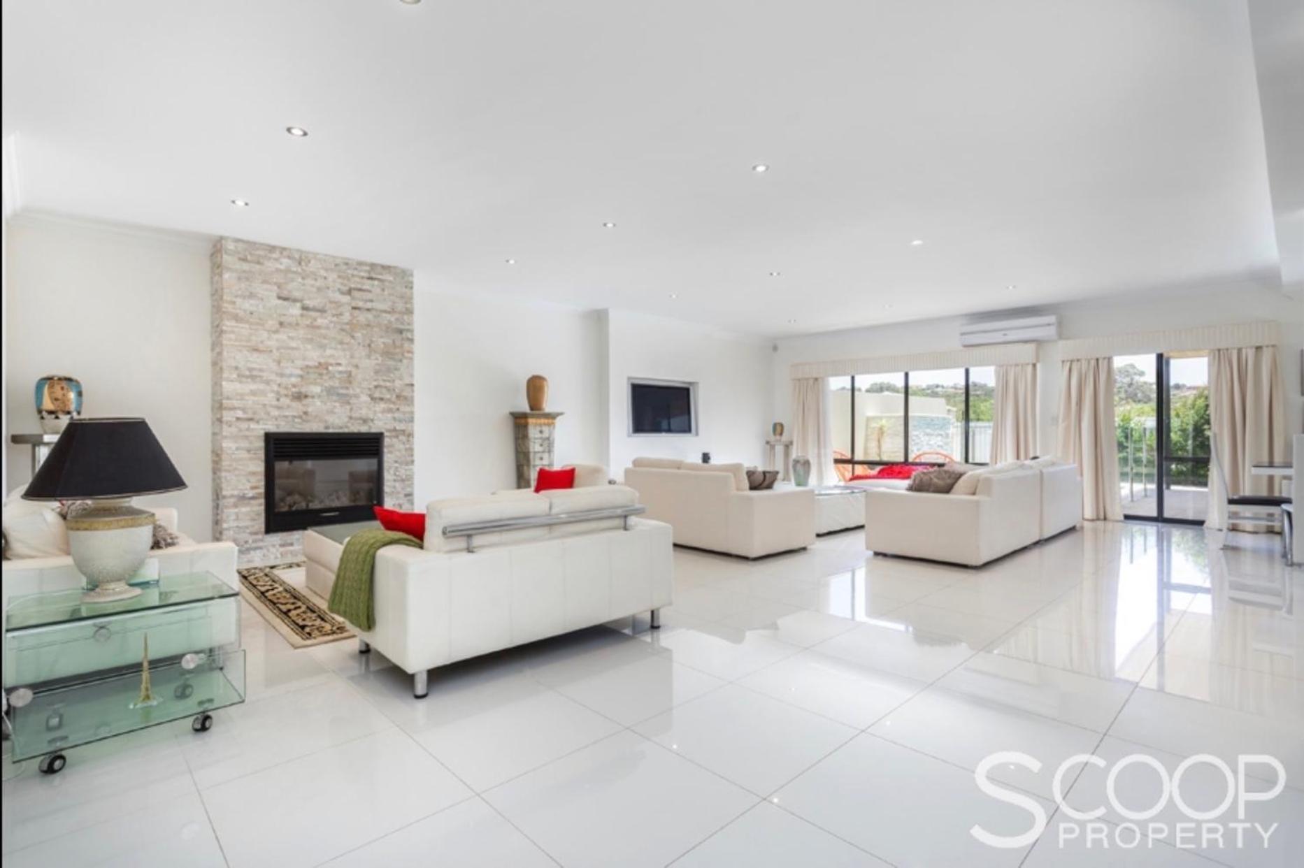 Luxury Villa W Pool & Spa 5 BEDROOMS