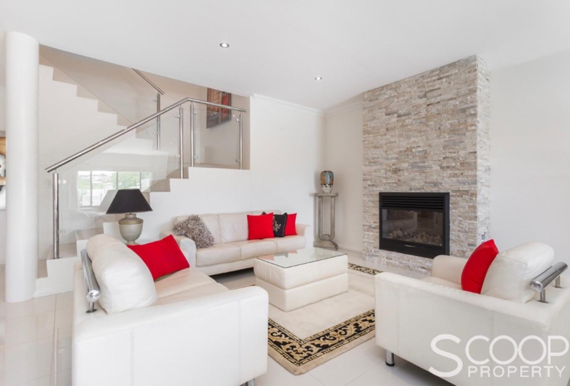 Luxury Villa W Pool & Spa 5 BEDROOMS