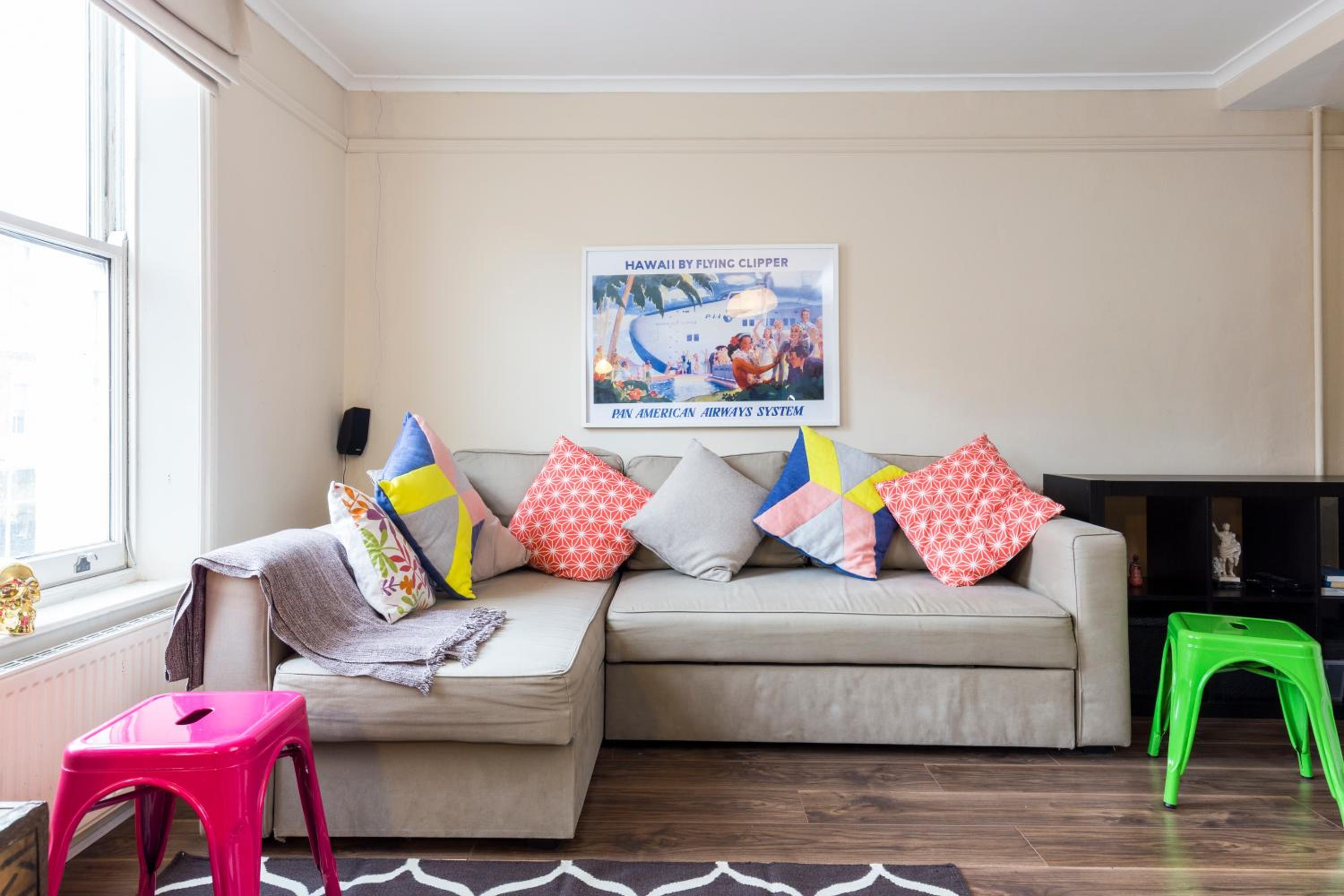 Modernised Apartments 1 and 2 Bedrooms Option Terrace and Balcony High Street