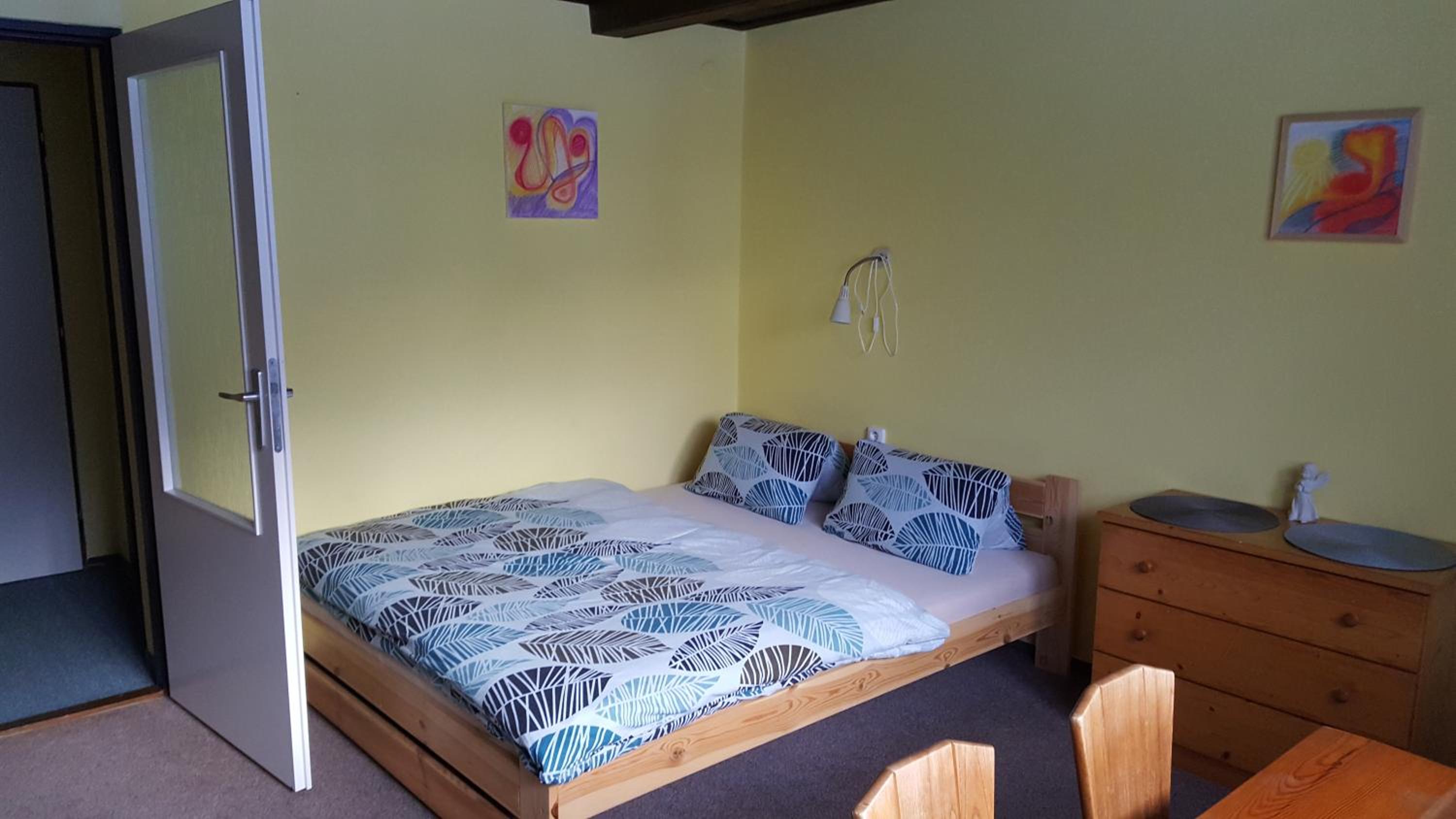 Photo 8