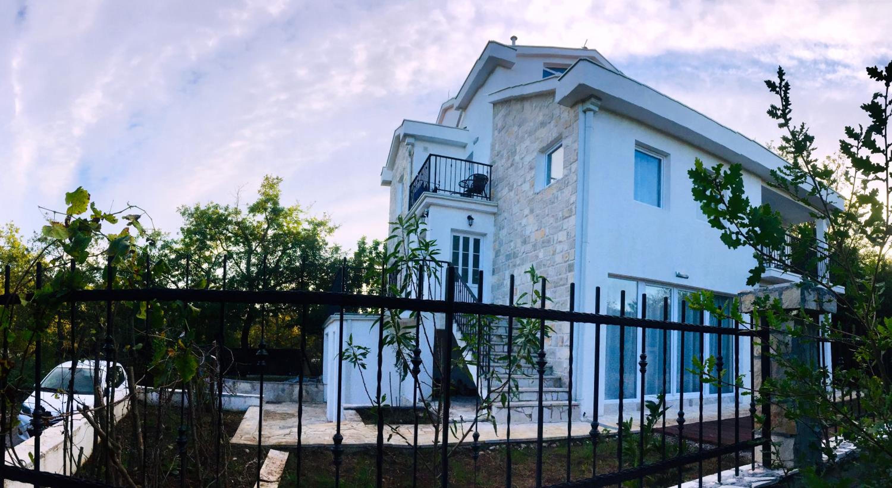 Patrick House view 5
