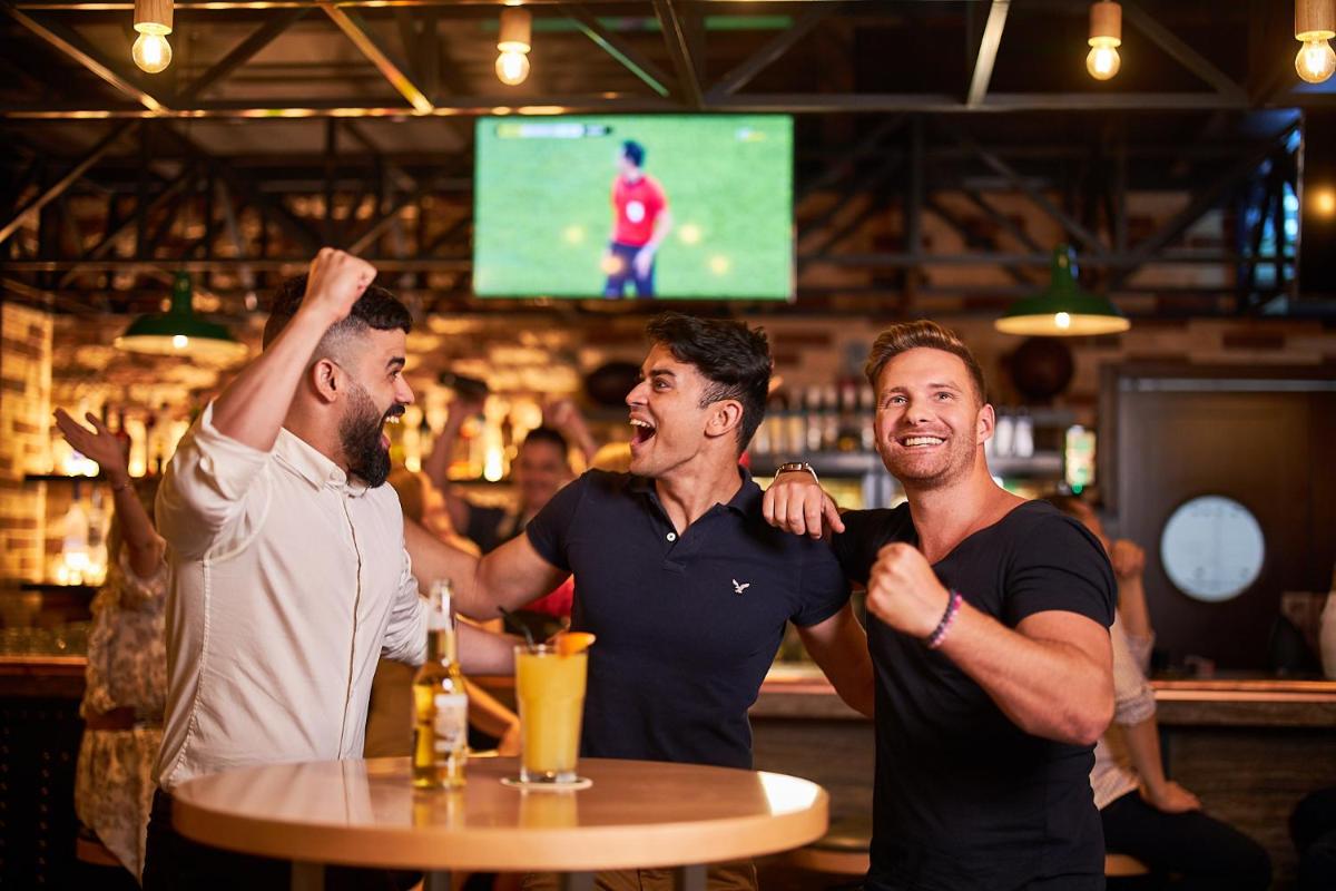 bar