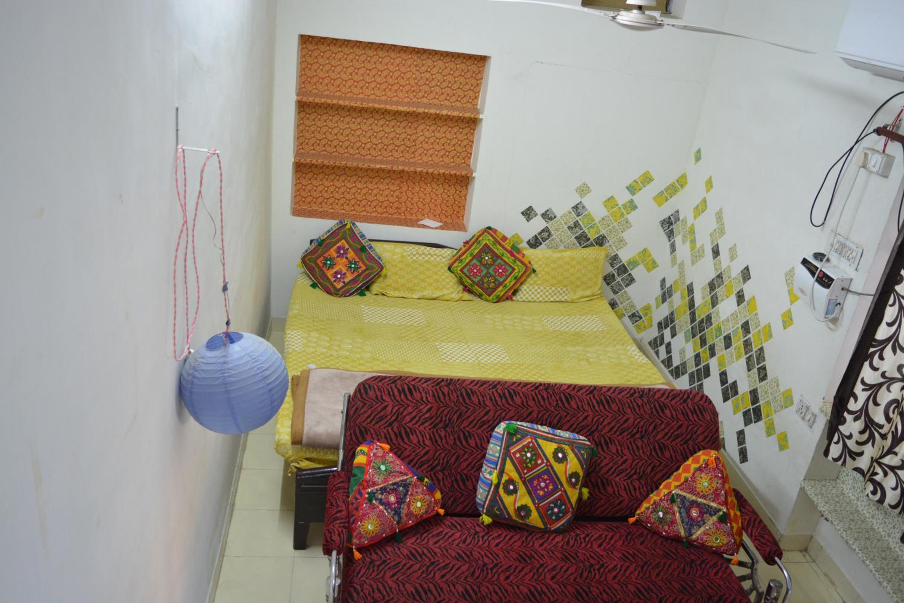 Nadya Homestay For Female & family view 3