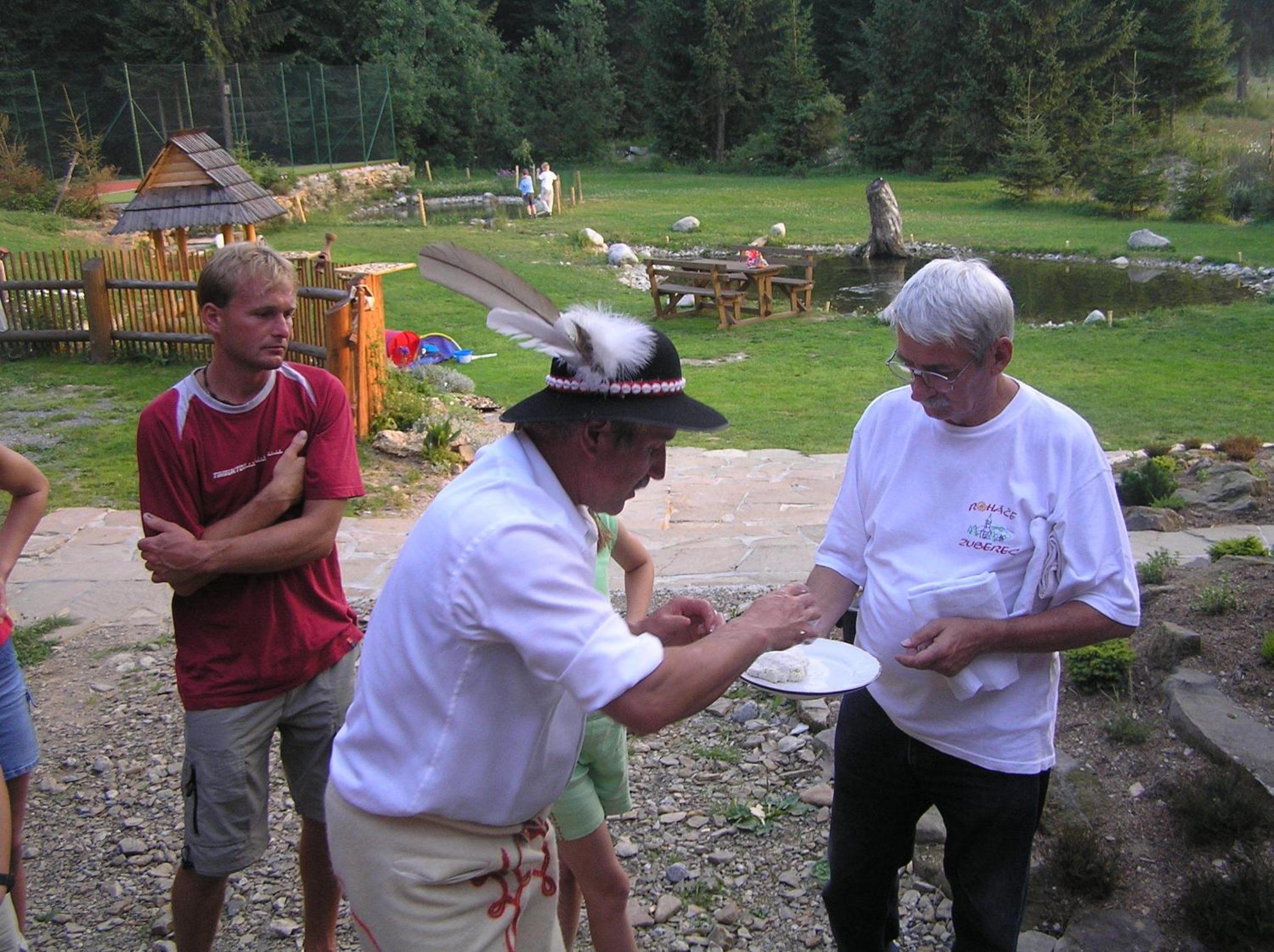 Photo 8