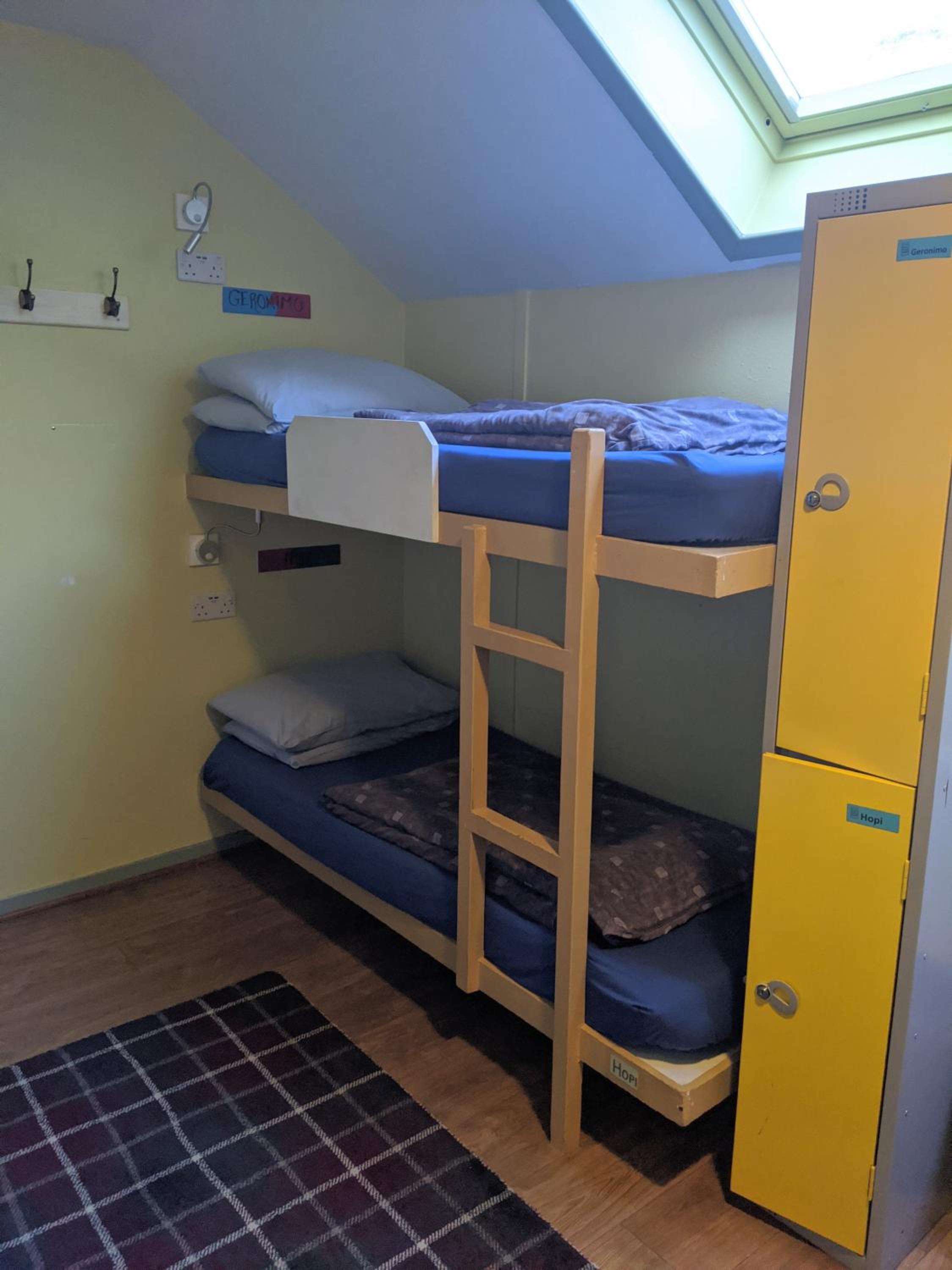 High Street Hostel - Over 18s Only, Backpackers Atmosphere