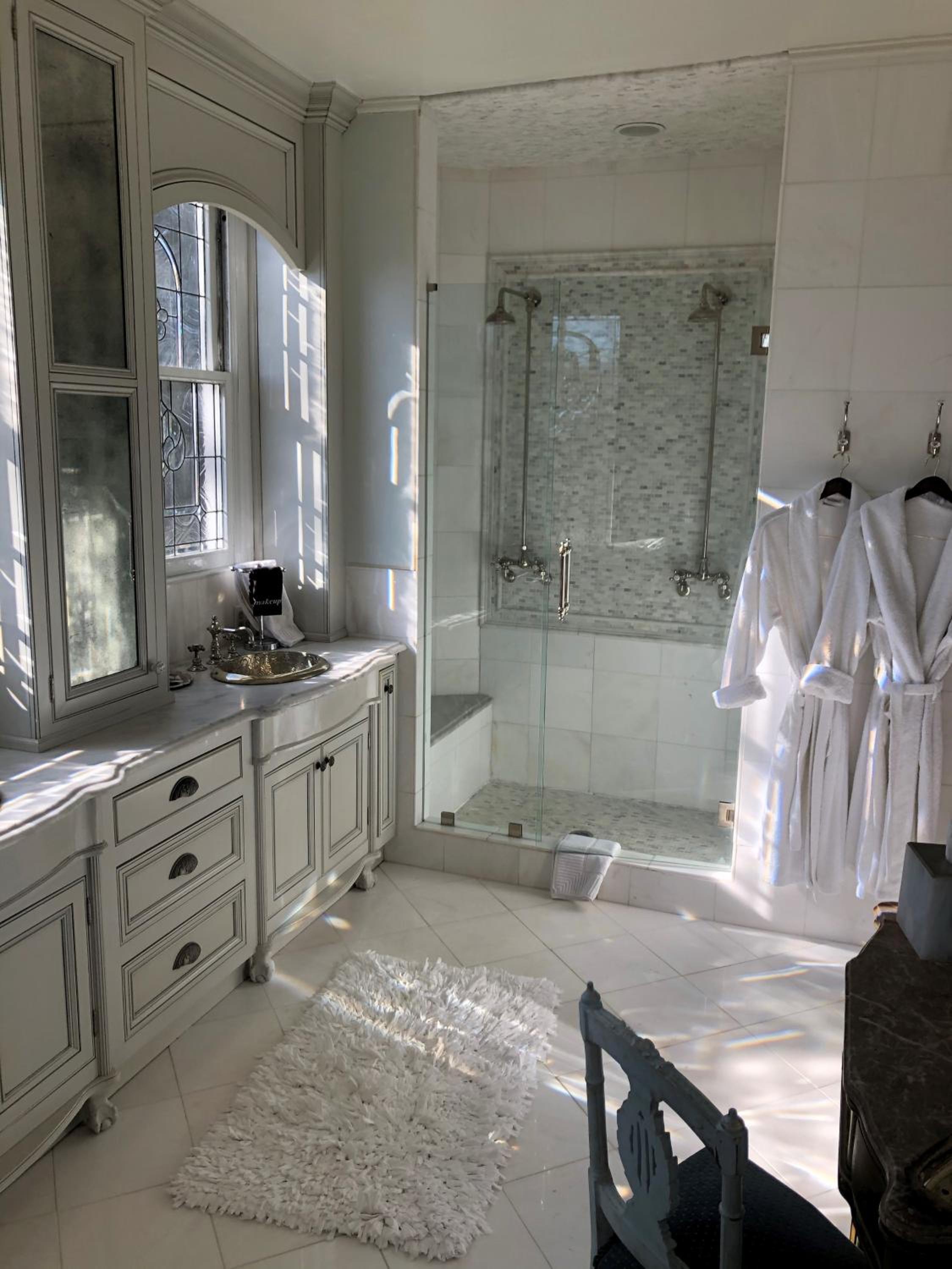 The Twelve Oaks Bed & Breakfast