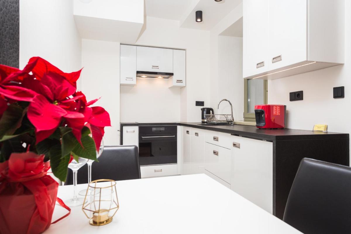 Krupnicza Apartment - 5 minut from Main Square by INPOINT CRACOW view 3