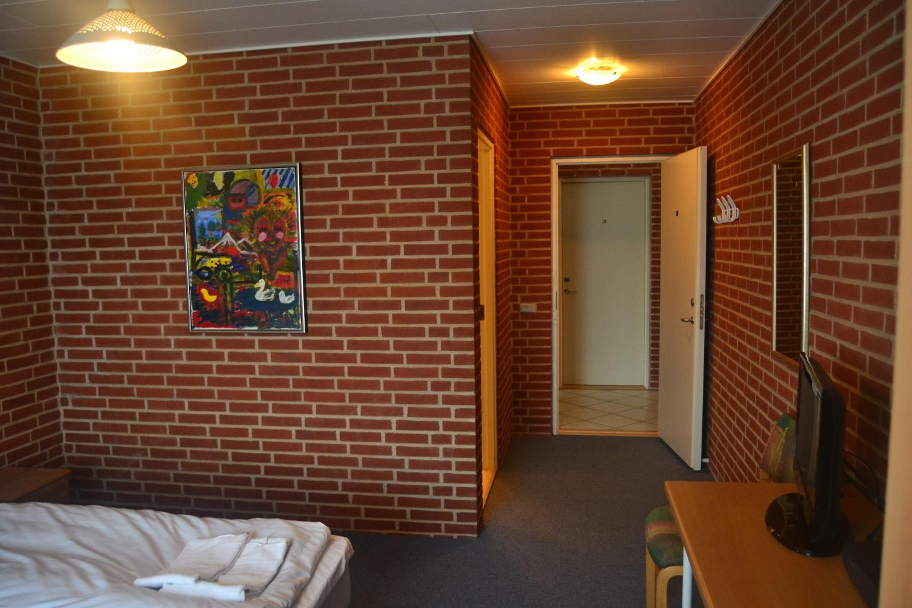Photo 12