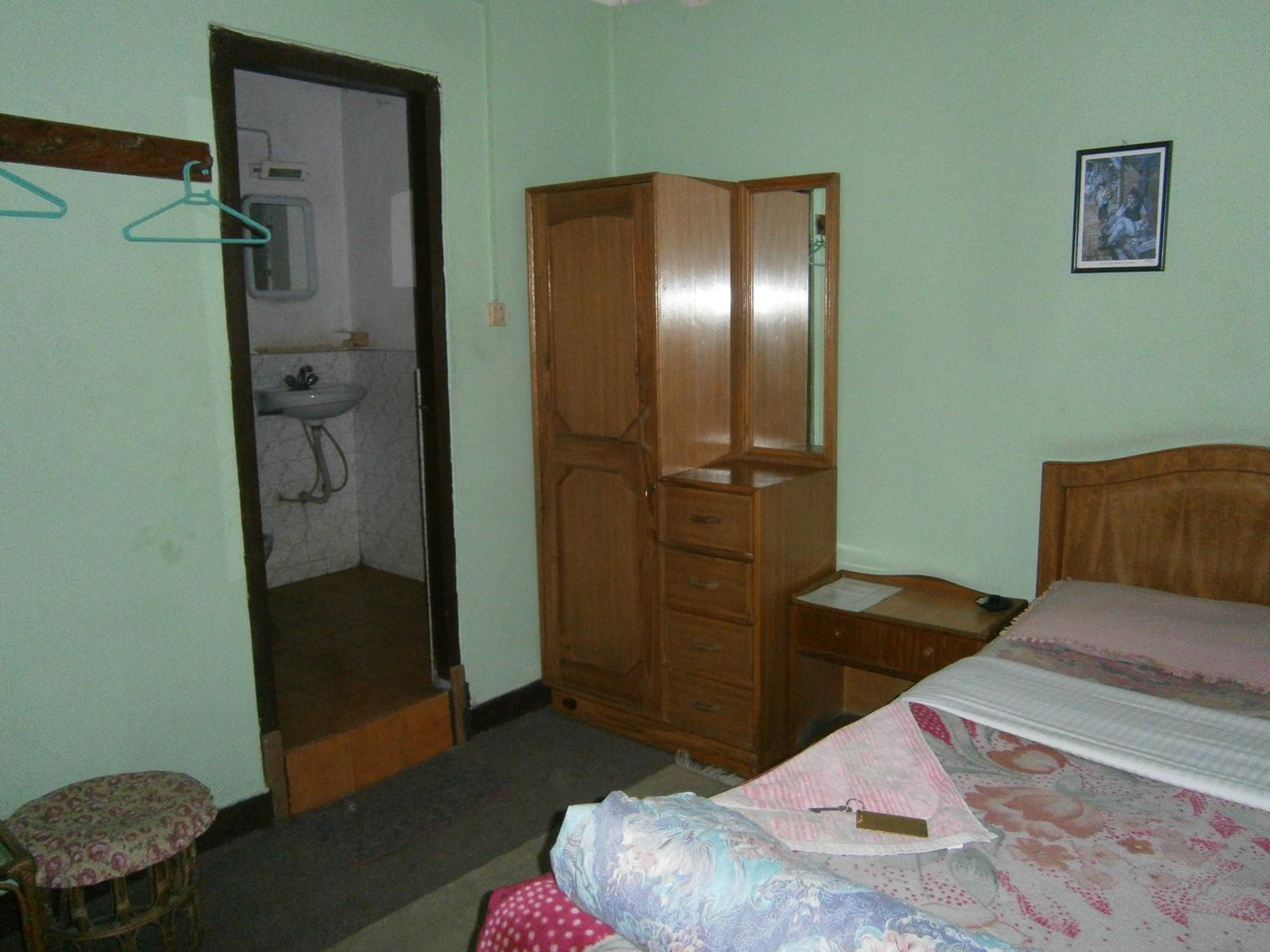 Photo 9