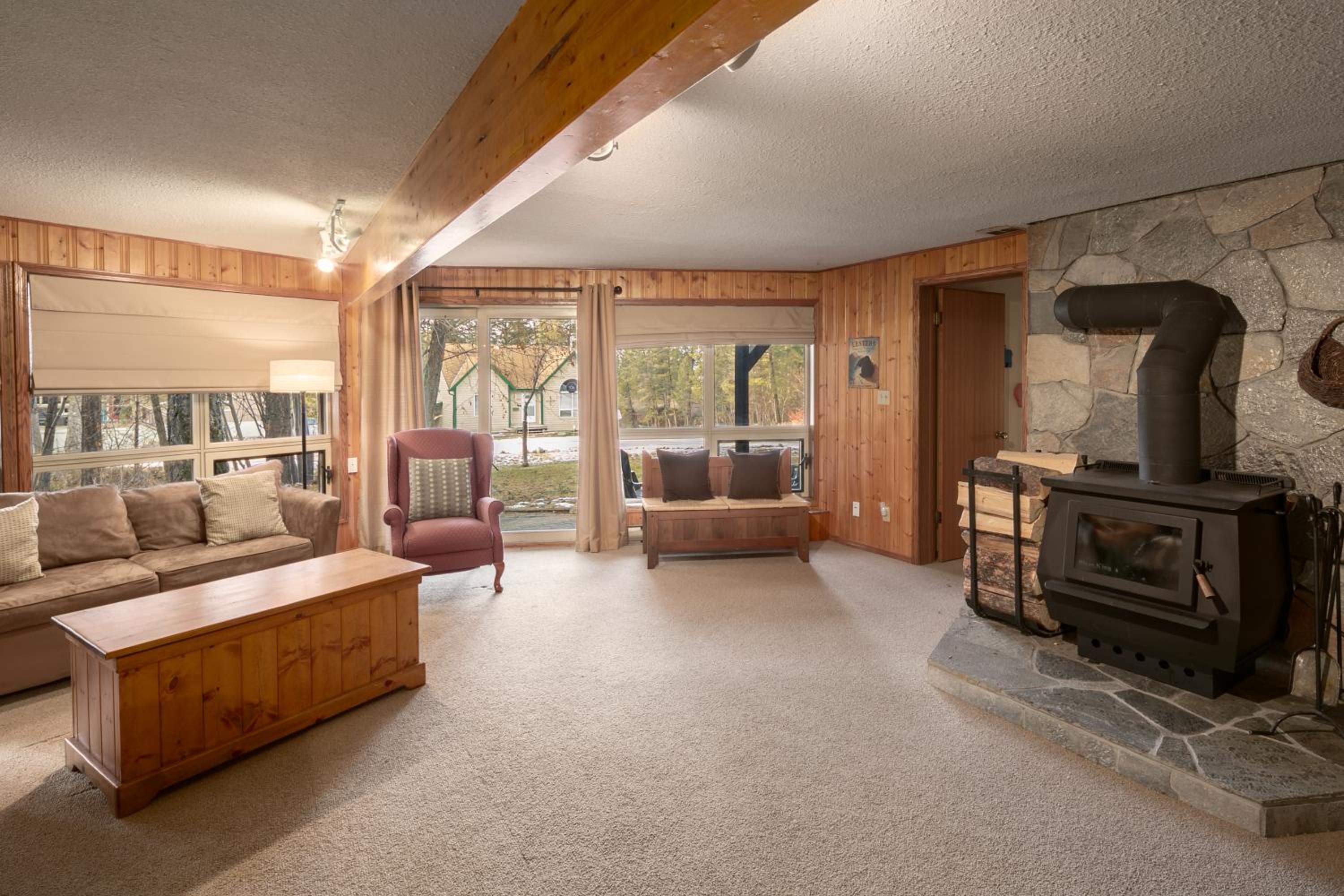 Falcon Cabin