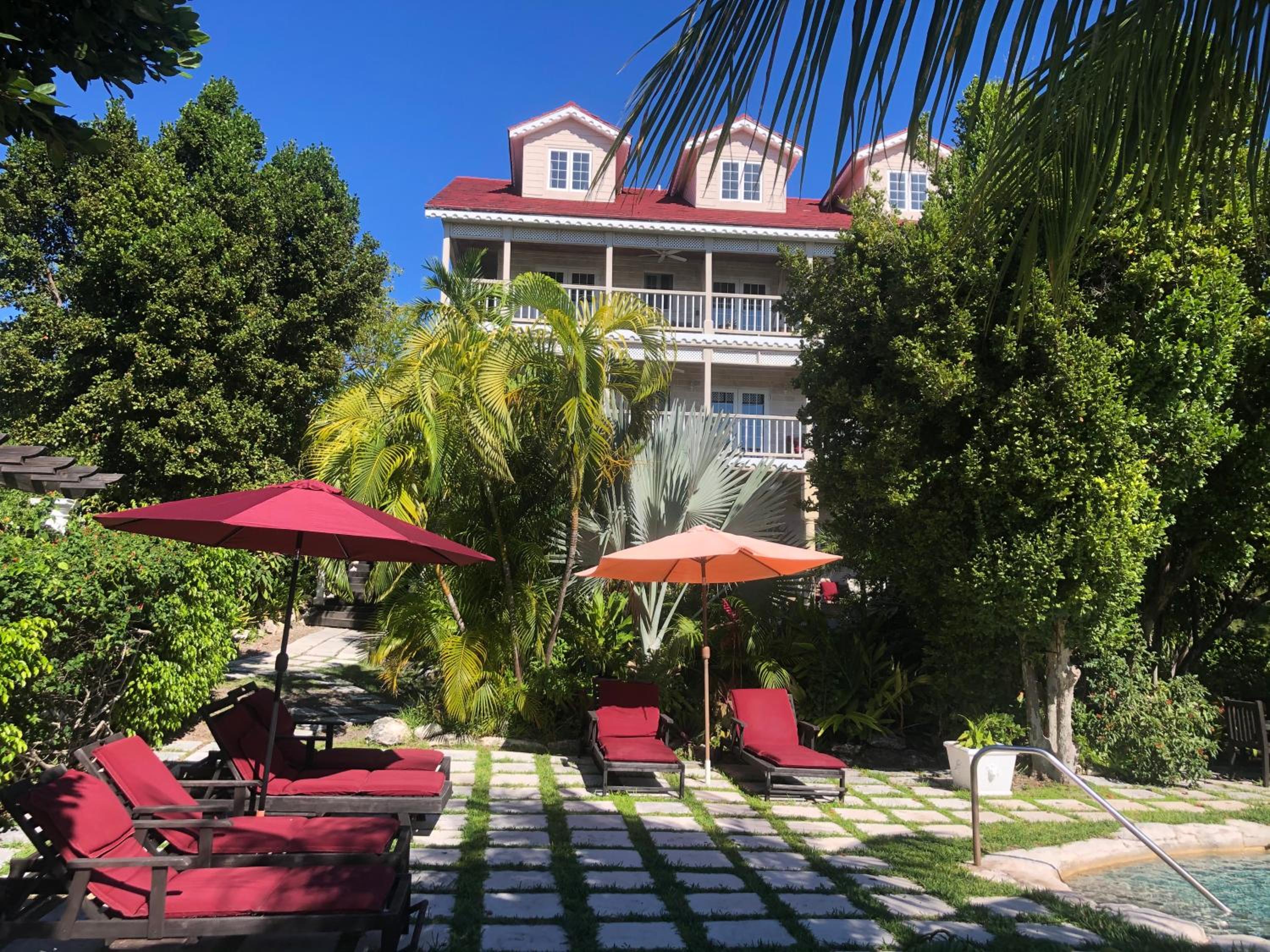 Nassau - Paradise Island Vacations - A Stone's Throw Away - Property Image 1