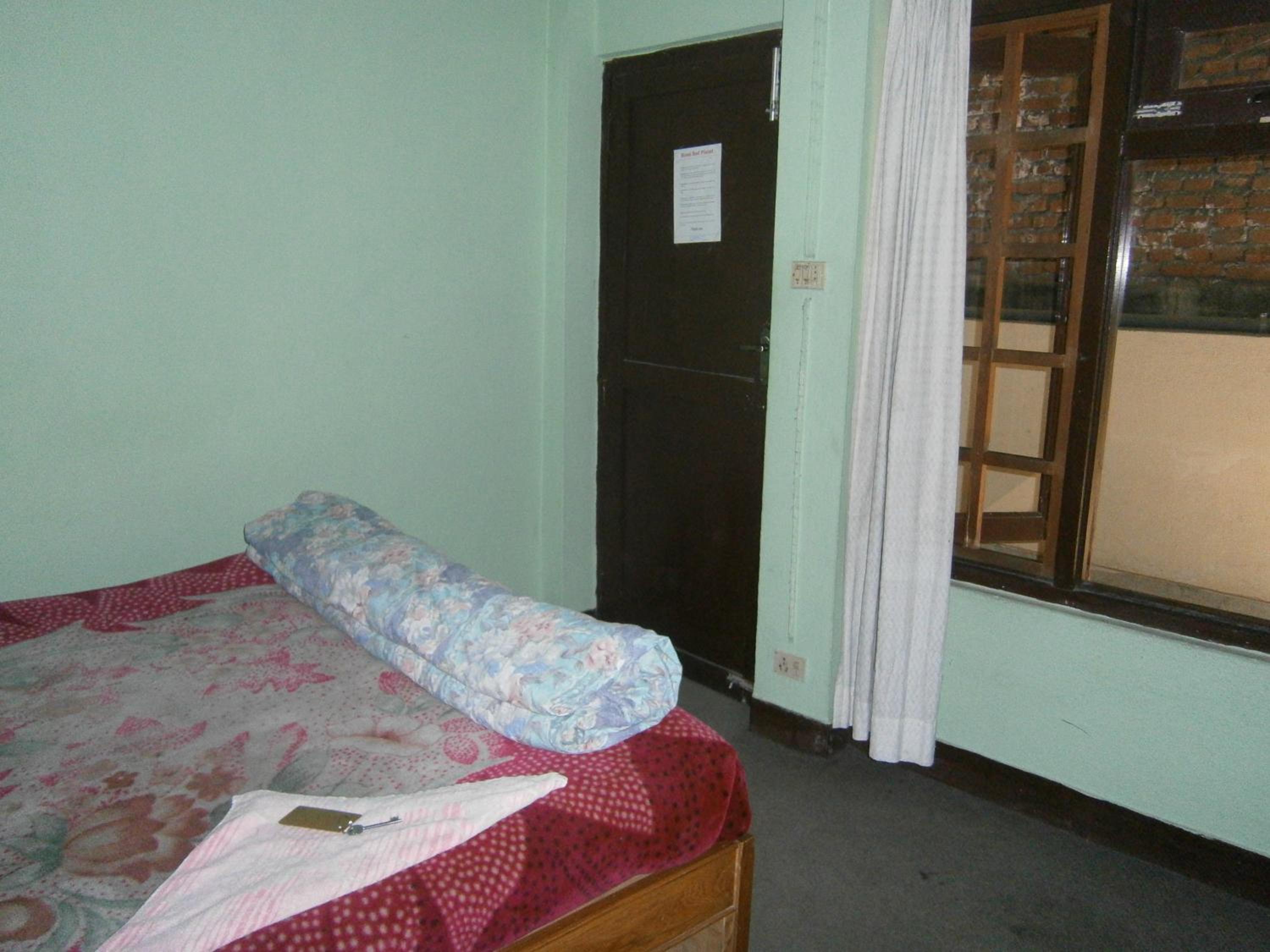 Photo 12