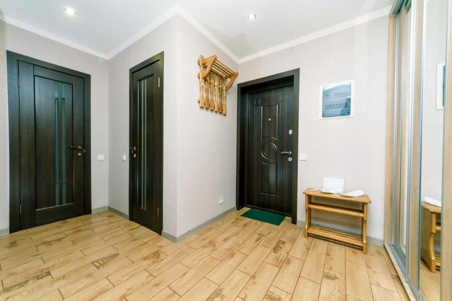 Two-bedroom Apartment in Kharkivske Pozniaky District